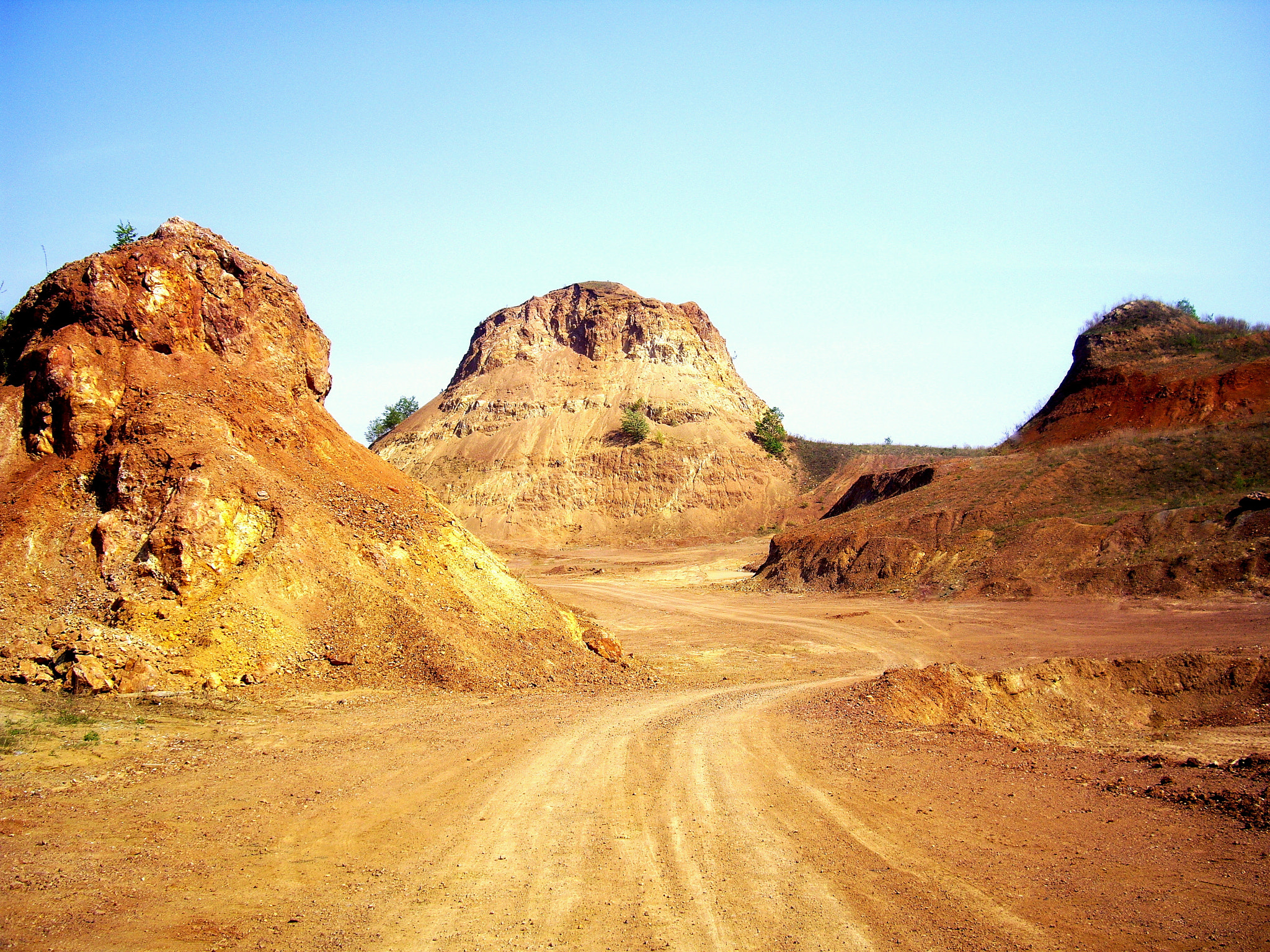 Pentax OPTIO A30 sample photo. Warming rocks photography