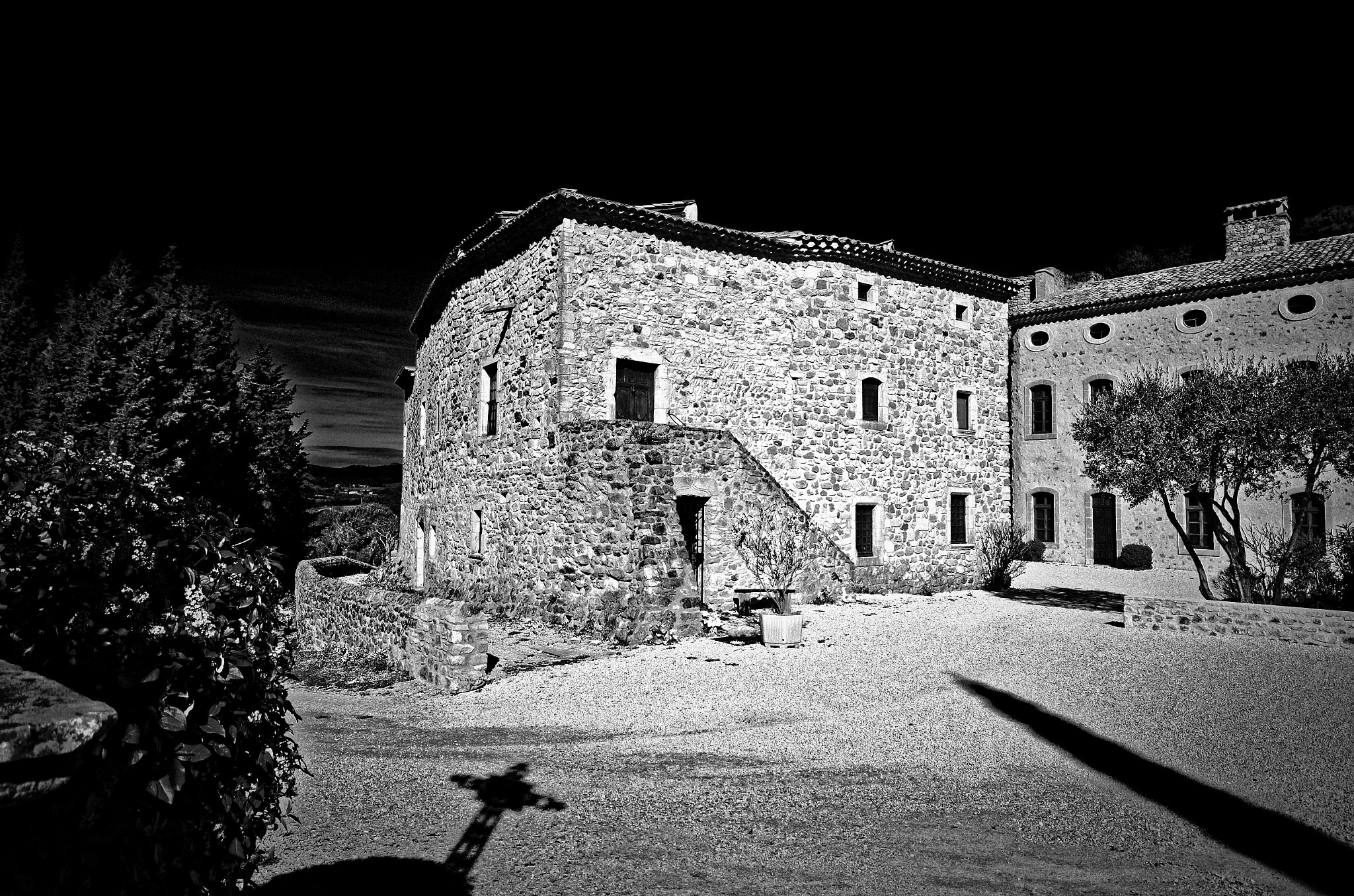 Sigma AF 10-20mm F4-5.6 EX DC sample photo. Vieux village de drôme provençale. photography