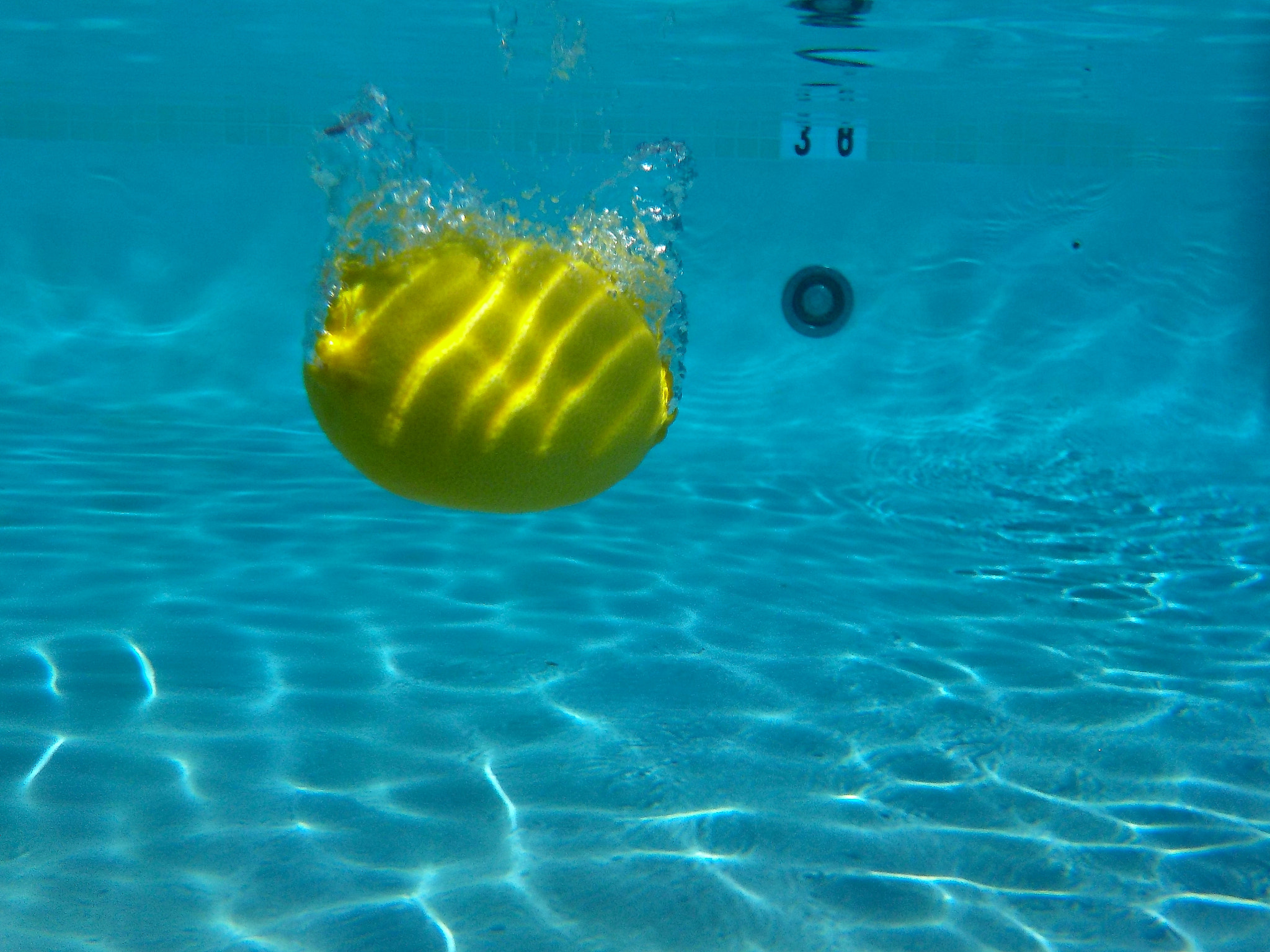 Nikon Coolpix S32 sample photo. Lemon drop photography