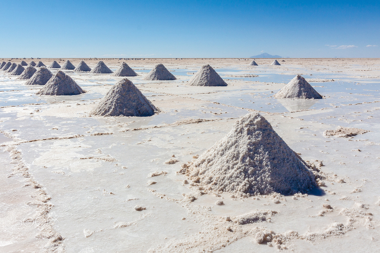 Canon EF-S 10-18mm F4.5–5.6 IS STM sample photo. Uyuni salt photography