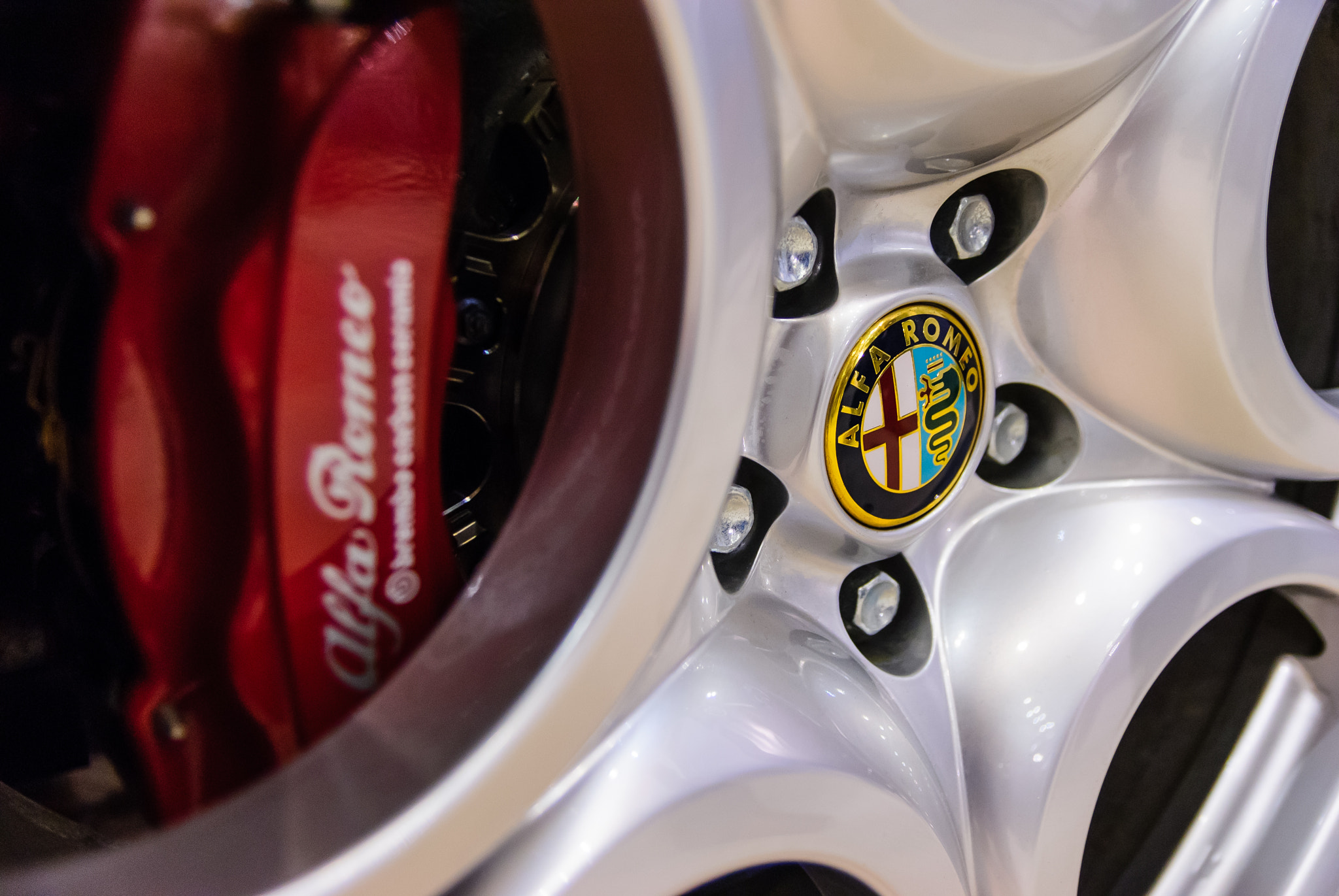 Sony Alpha DSLR-A300 sample photo. Alfa 8c wheel photography
