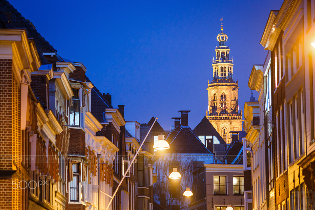 Canon EF 70-210mm f/3.5-4.5 USM sample photo. Martinitoren at dusk photography