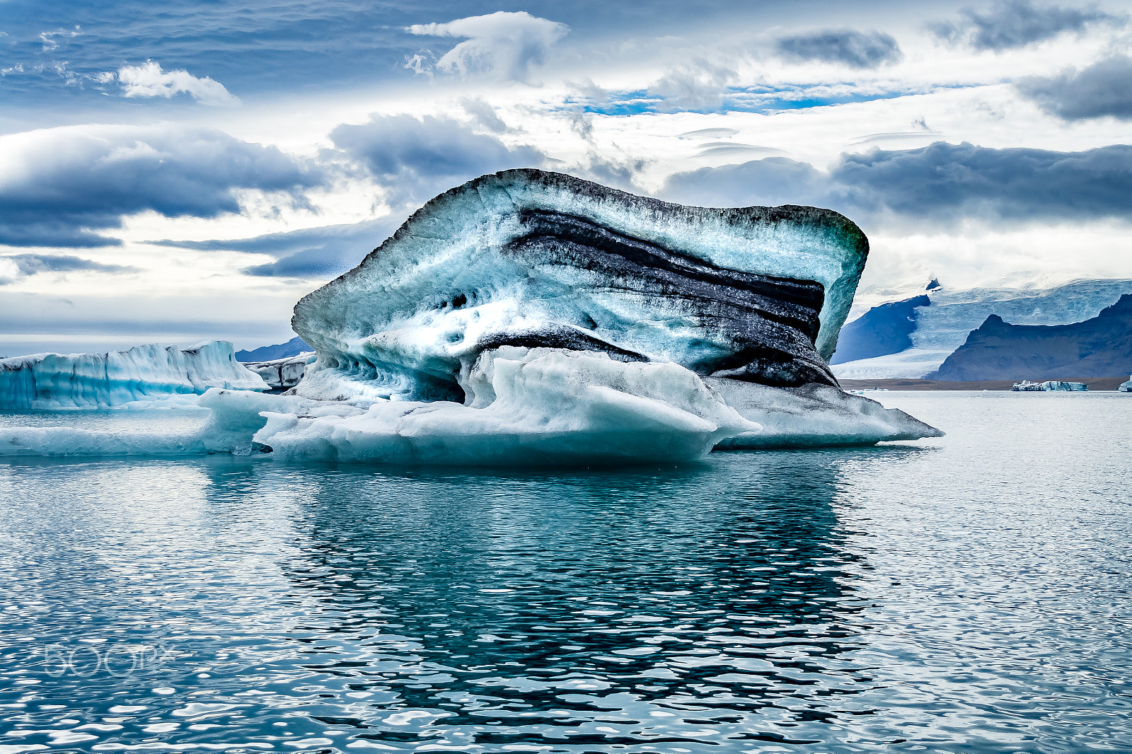 Sony Alpha DSLR-A550 + 24-70mm F2.8 sample photo. Glacier lagoon photography