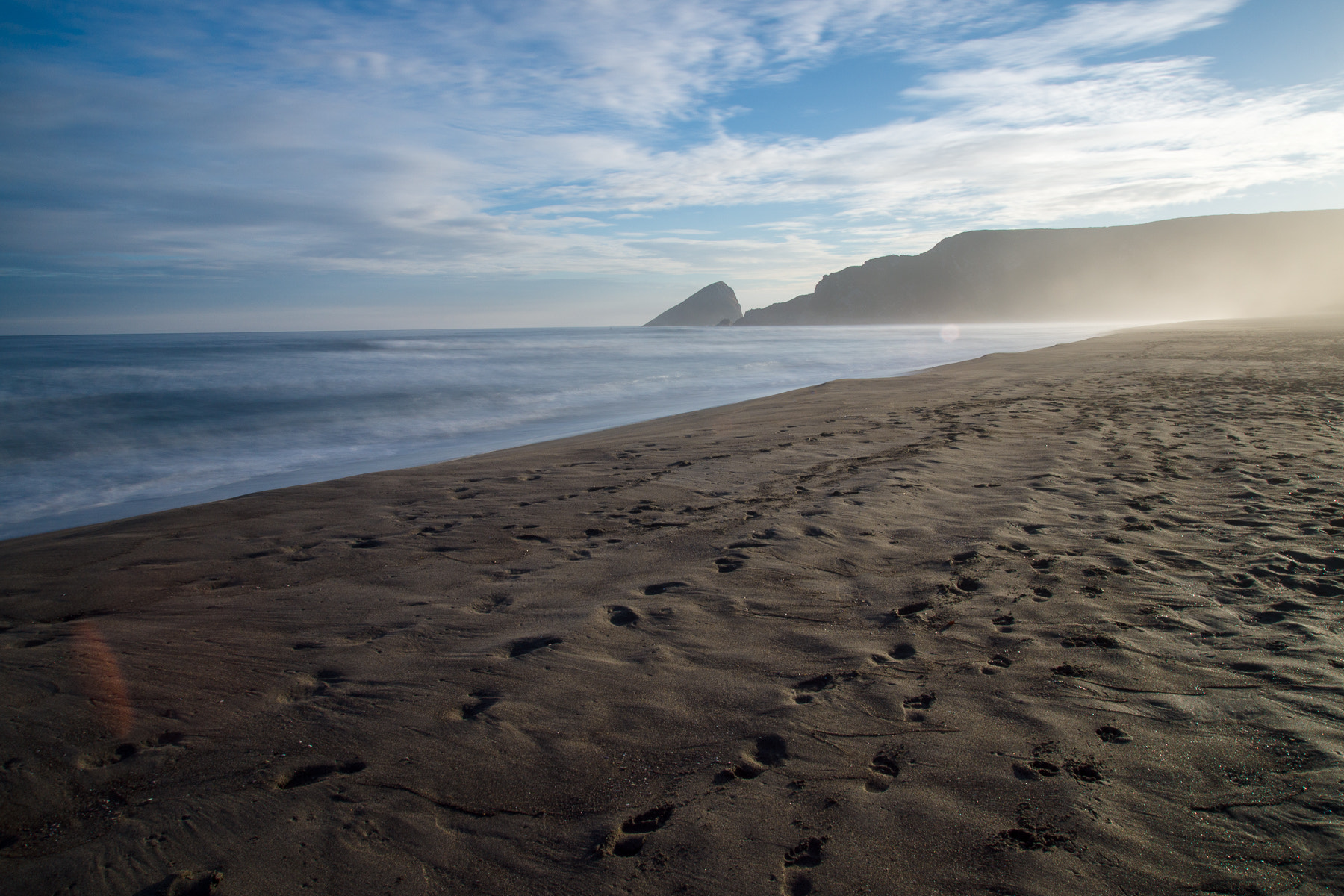 Sony SLT-A77 sample photo. Beach at sunrise photography