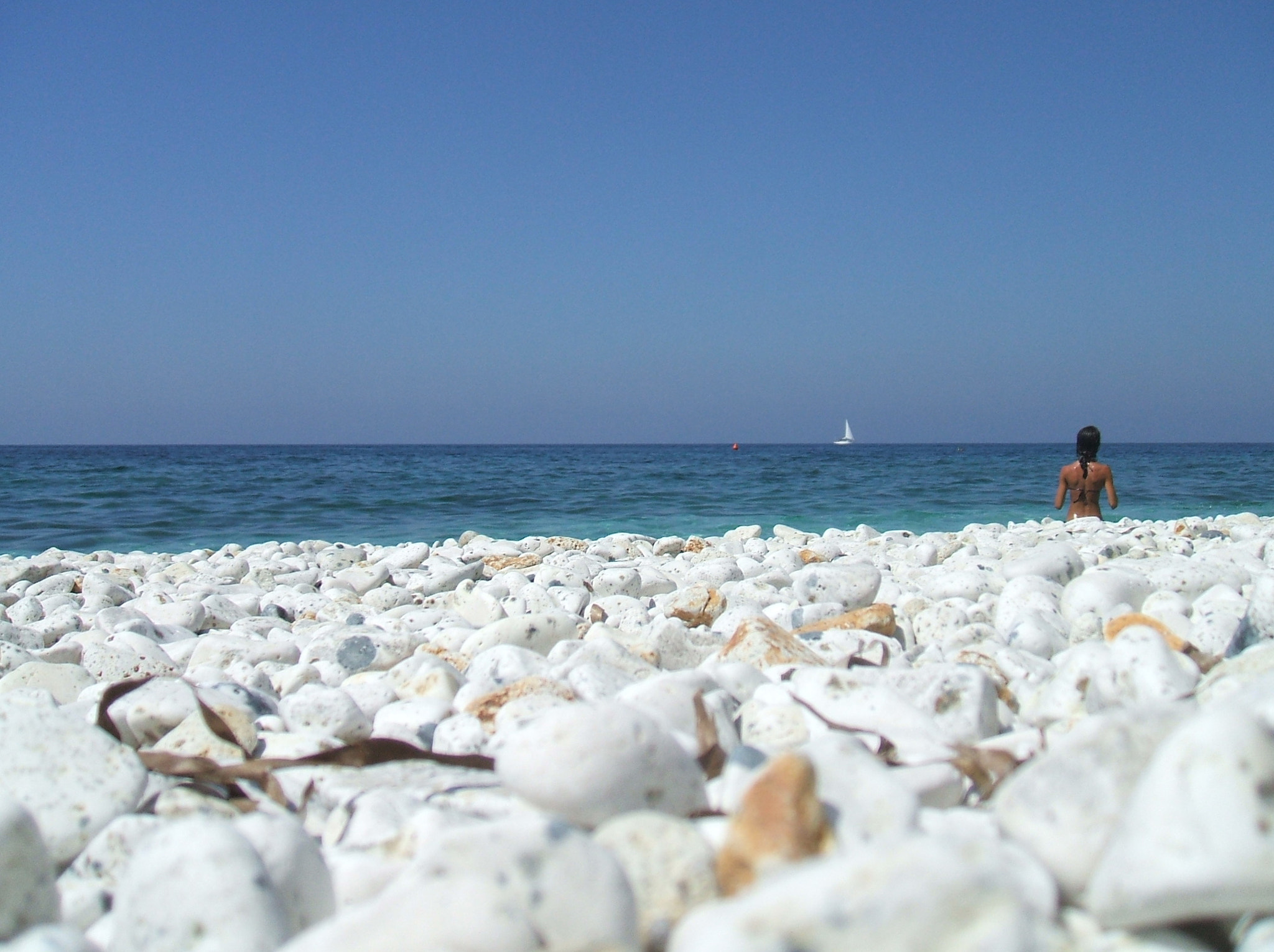 Fujifilm FinePix A400 sample photo. Beach on elba photography