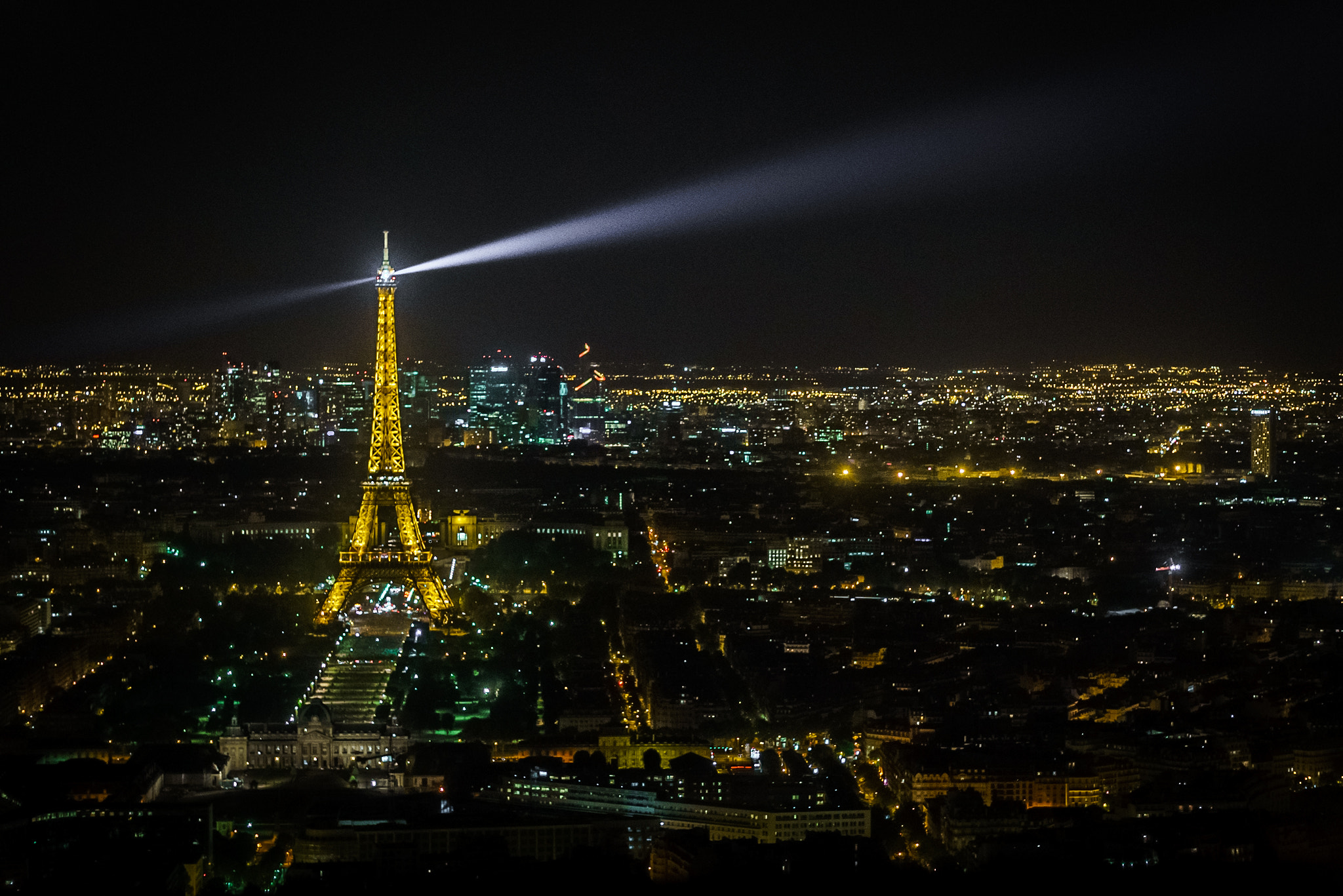 Sony a7S + Sony E 55-210mm F4.5-6.3 OSS sample photo. Eiffel tower at night photography