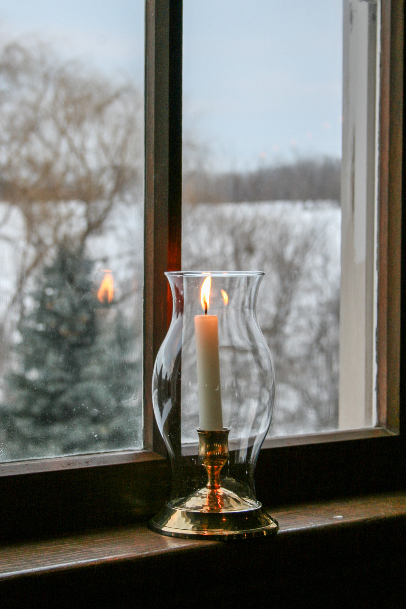 Canon EOS 30D + Canon EF-S 18-55mm F3.5-5.6 sample photo. Candle in the wind(ow) photography