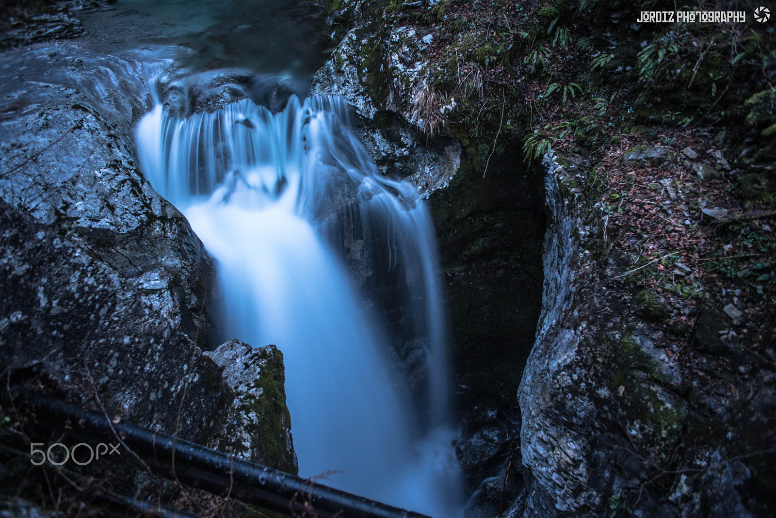 Tamron SP AF 20-40mm f/2.7-3.5 (166D) sample photo. Blue waterfall photography