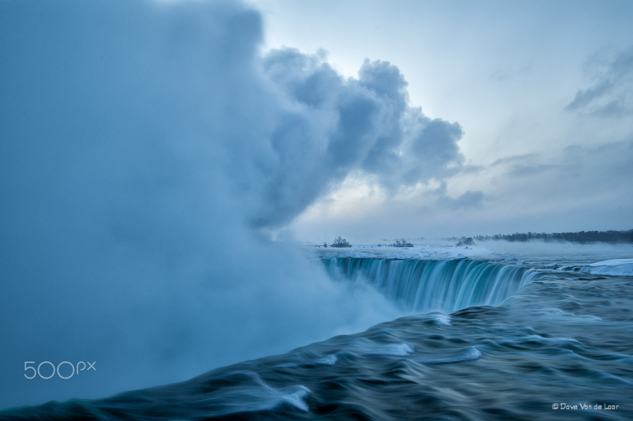 Nikon AF-S Nikkor 18-35mm F3.5-4.5G ED sample photo. Horseshoe falls photography
