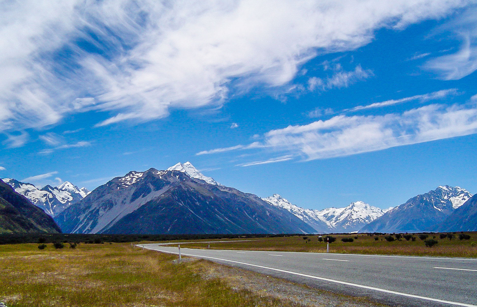 Sony DSC-P72 sample photo. Road towards mt. cook new zealand photography