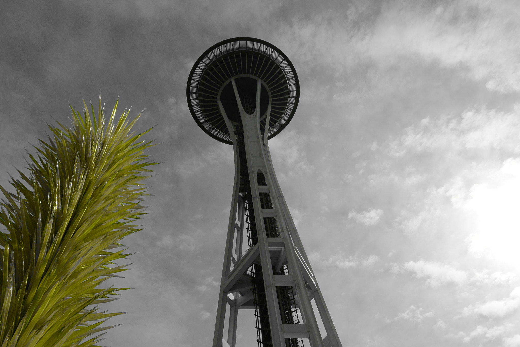 Nikon 1 Nikkor 11-27.5mm F3.5-5.6 sample photo. Space needle photography
