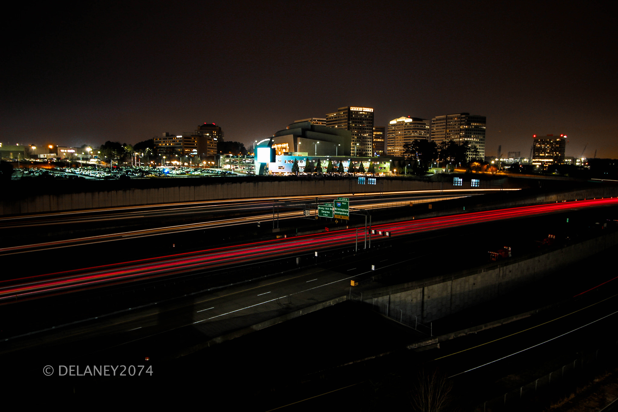 Canon EF-S 10-18mm F4.5–5.6 IS STM sample photo. Freeway at night photography