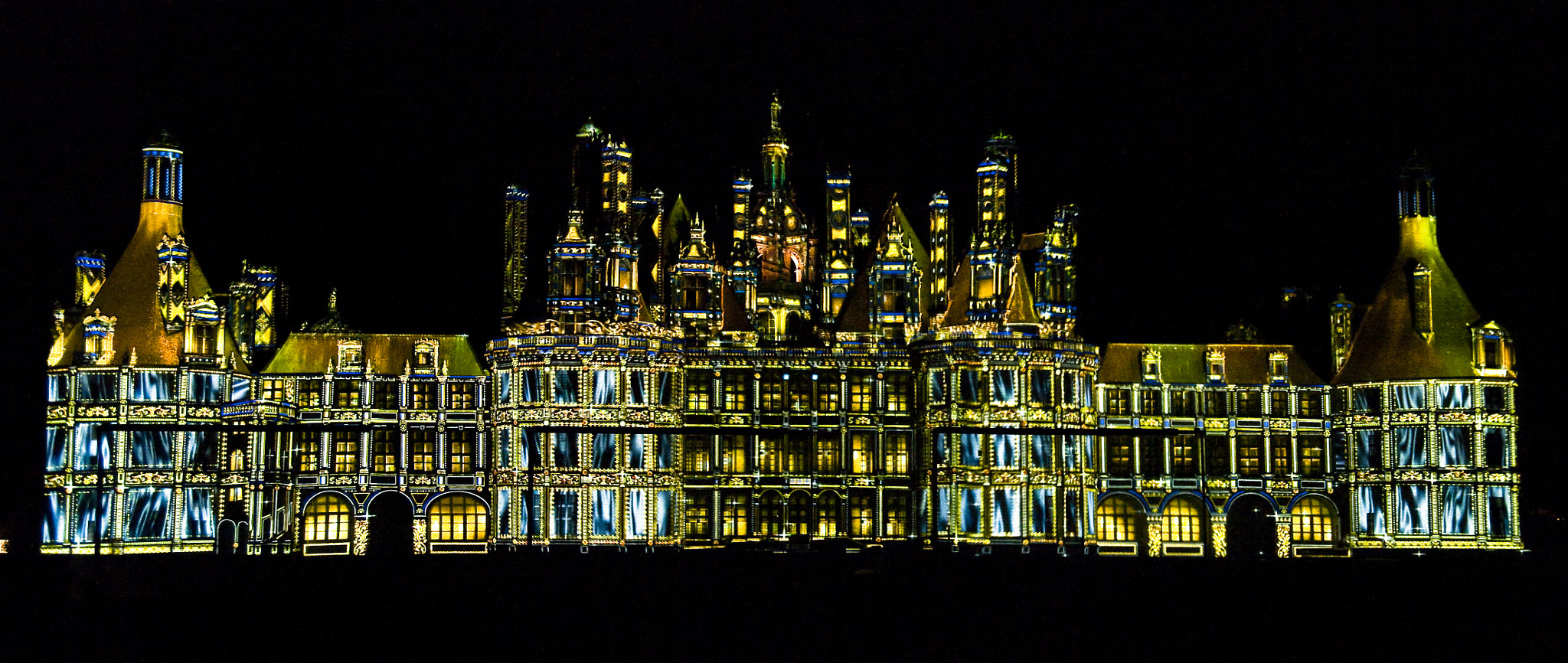 Pentax K20D sample photo. Illuminated castle photography