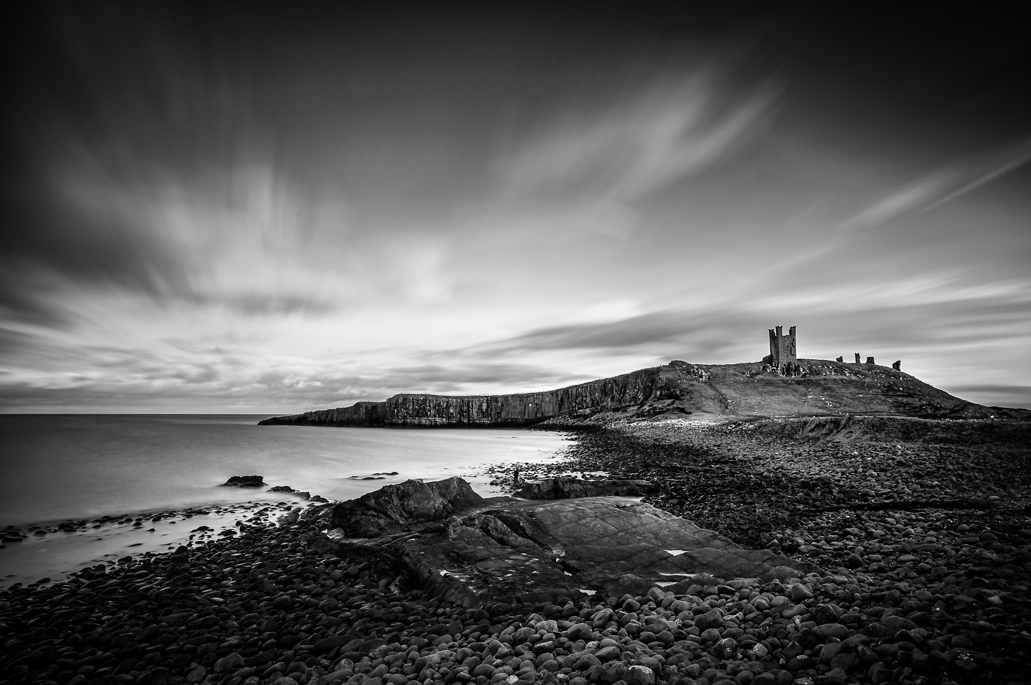 Sigma 17-35mm F2.8-4 EX DG  Aspherical HSM sample photo. Dunstamburgh castle photography