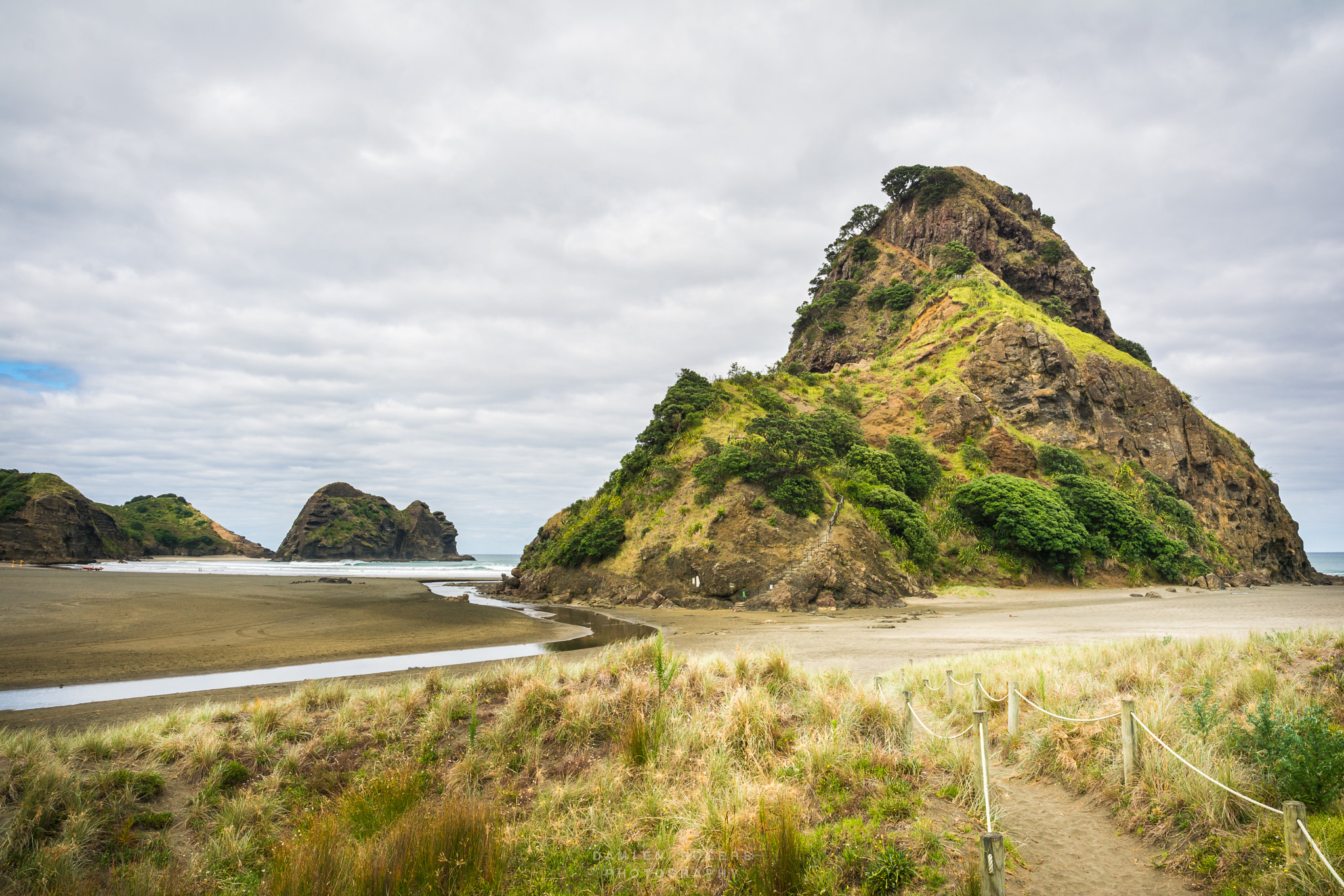 Nikon D7100 + Samyang 16mm F2 ED AS UMC CS sample photo. Lion rock photography