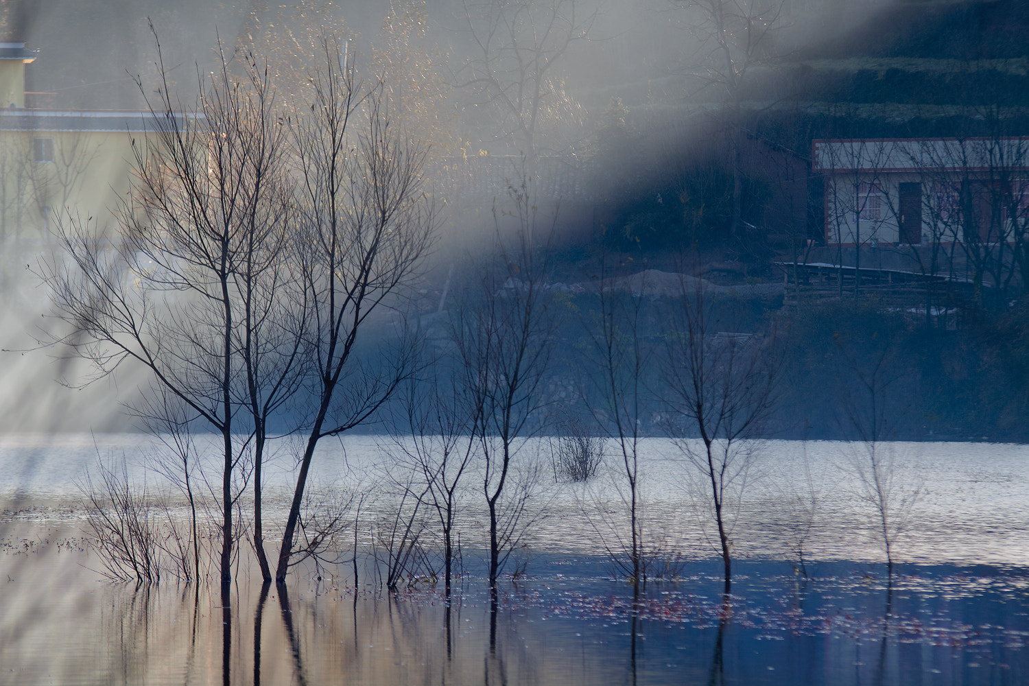 Tamron SP AF 70-200mm F2.8 Di LD (IF) MACRO sample photo. 念湖的早晨 photography