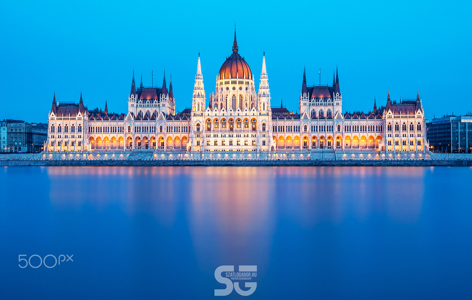Nikon D300 + Sigma 24-105mm F4 DG OS HSM Art sample photo. Hungarian parliament in budapest photography