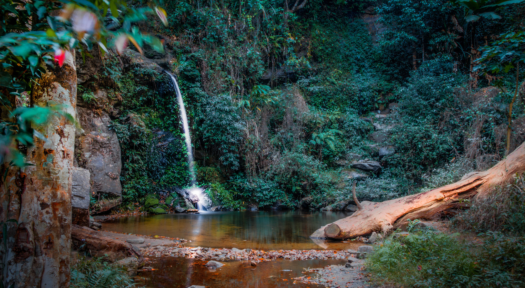 Canon EF-S 17-55mm F2.8 IS USM sample photo. Waterfall photography