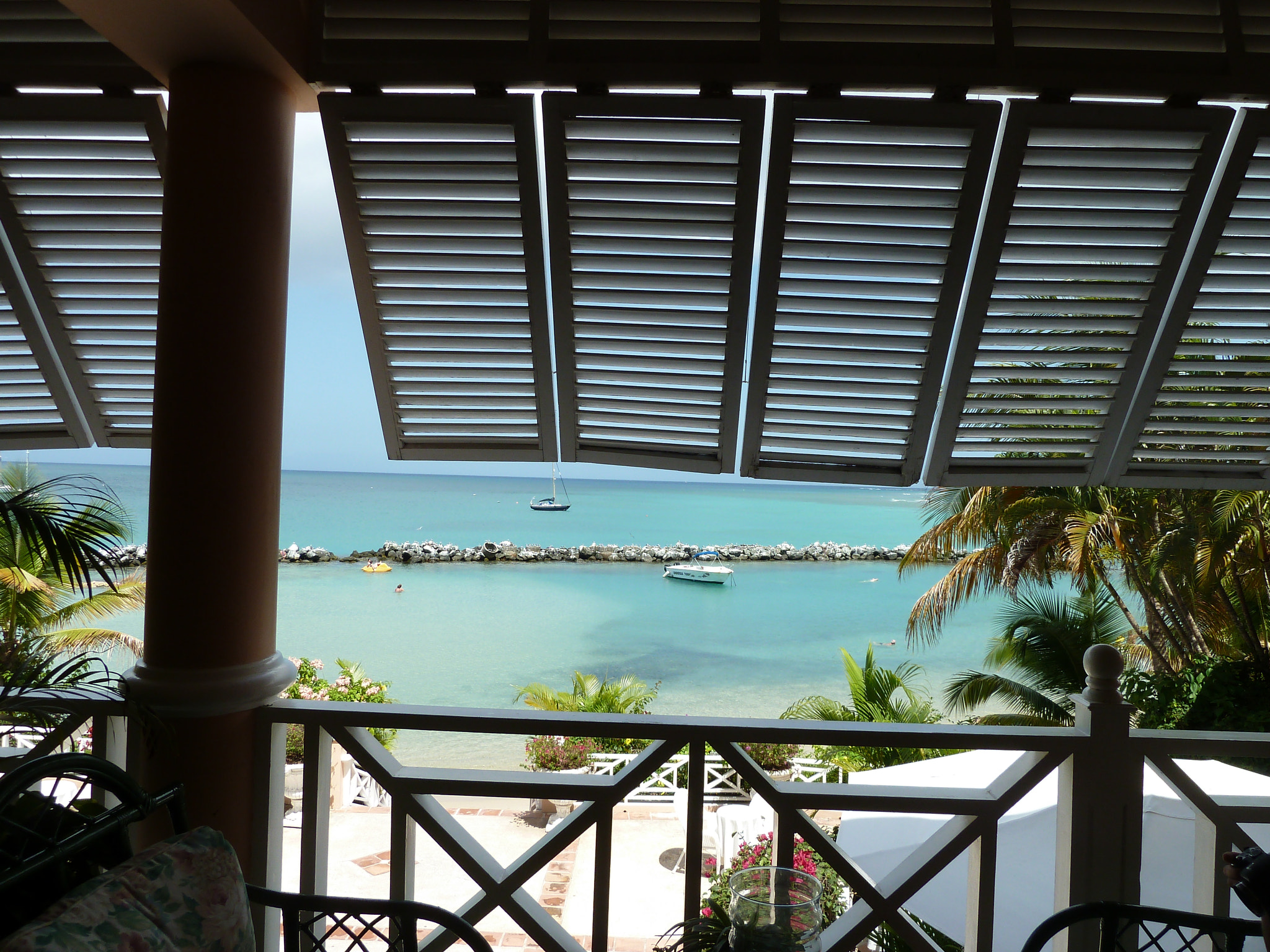 Leica V-Lux 20 sample photo. Shutters, tobago photography