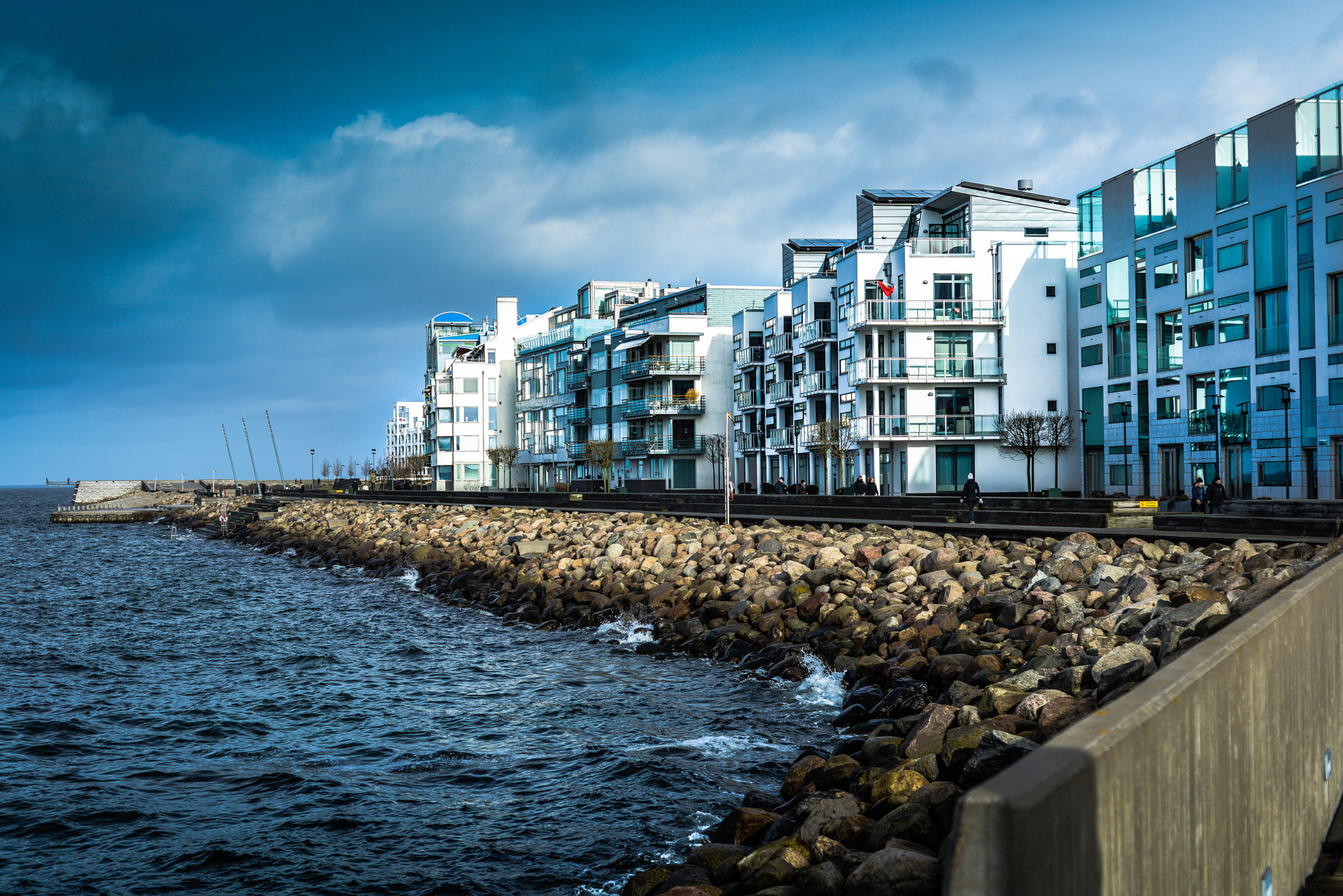 Nikon D800E + Nikon AF Nikkor 50mm F1.8D sample photo. Sea side photography