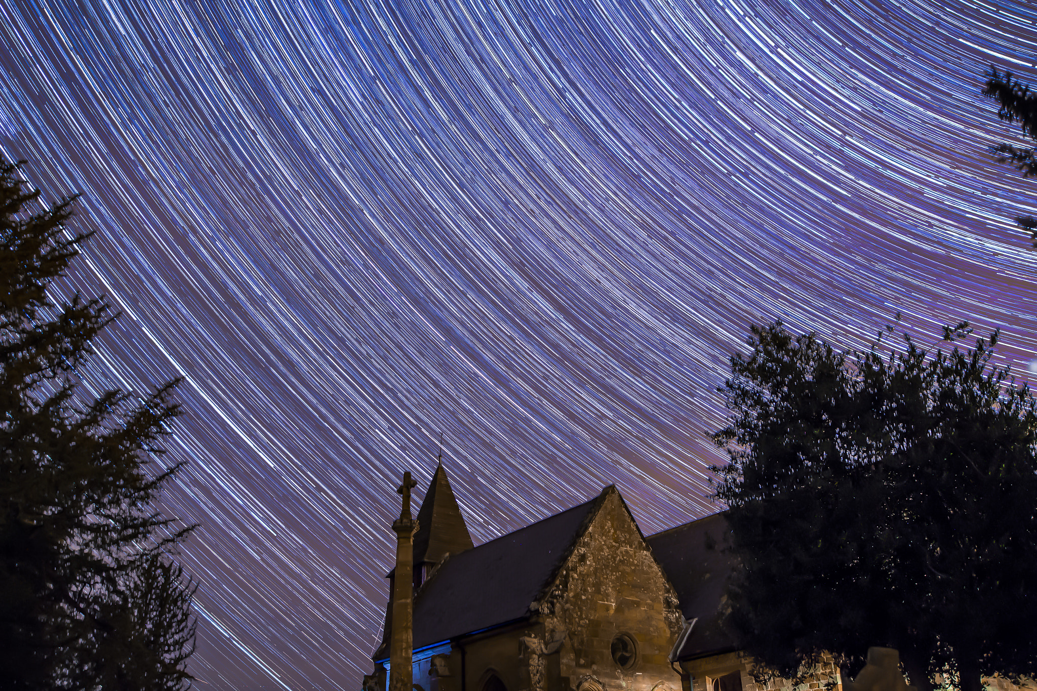 Canon EOS 100D (EOS Rebel SL1 / EOS Kiss X7) + Sigma 20mm F1.4 DG HSM Art sample photo. Star trails at broadwas church  photography