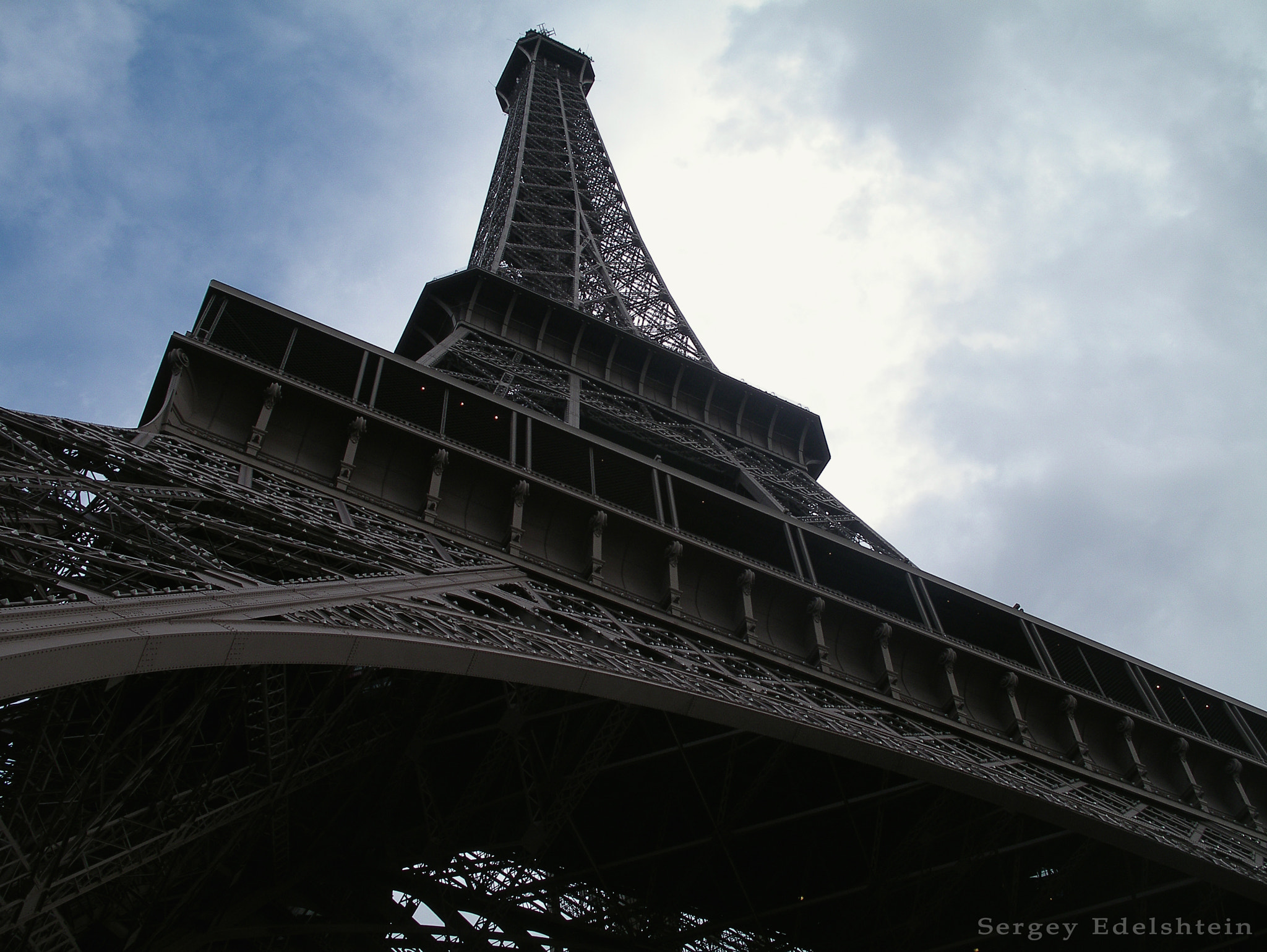 Pentax OPTIO 750Z sample photo. Eifel tower photography