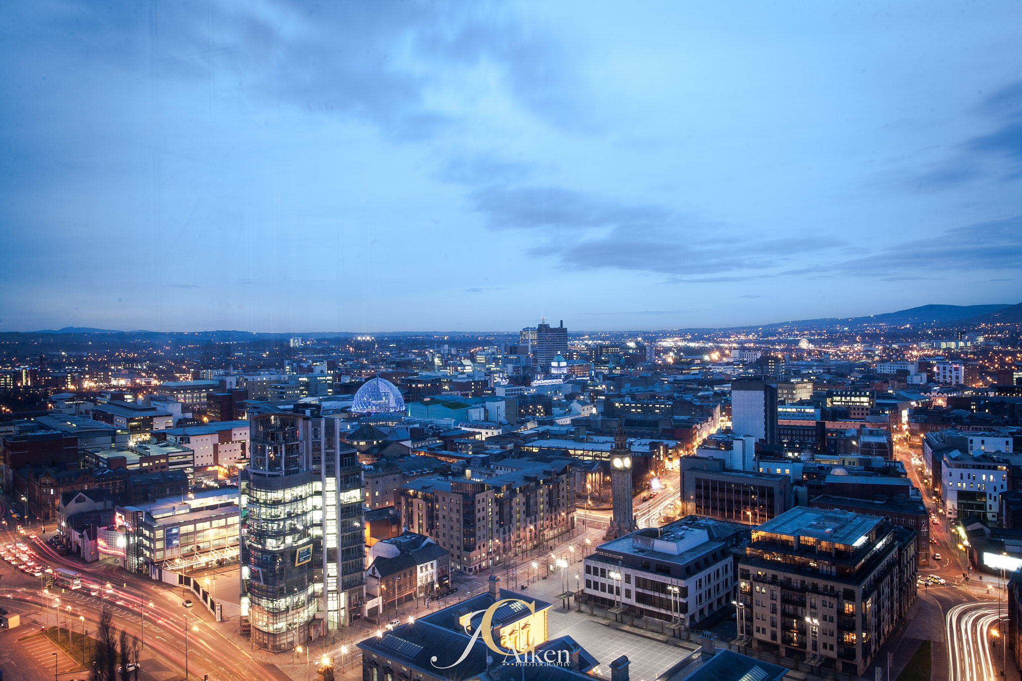 Sigma 28mm f/1.8 DG Macro EX sample photo. Nightlife in belfast photography