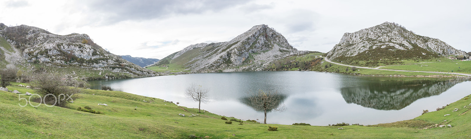 Sony SLT-A77 sample photo. Lago enol photography
