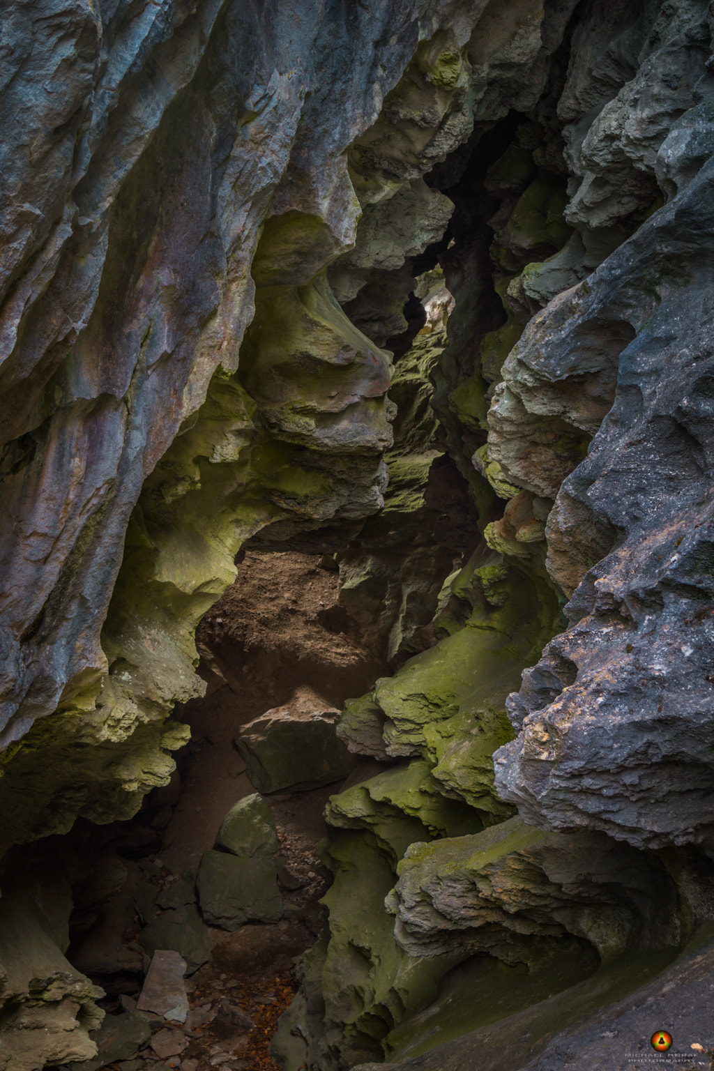 Sony SLT-A77 + Minolta AF 17-35mm F2.8-4 (D) sample photo. The cave photography