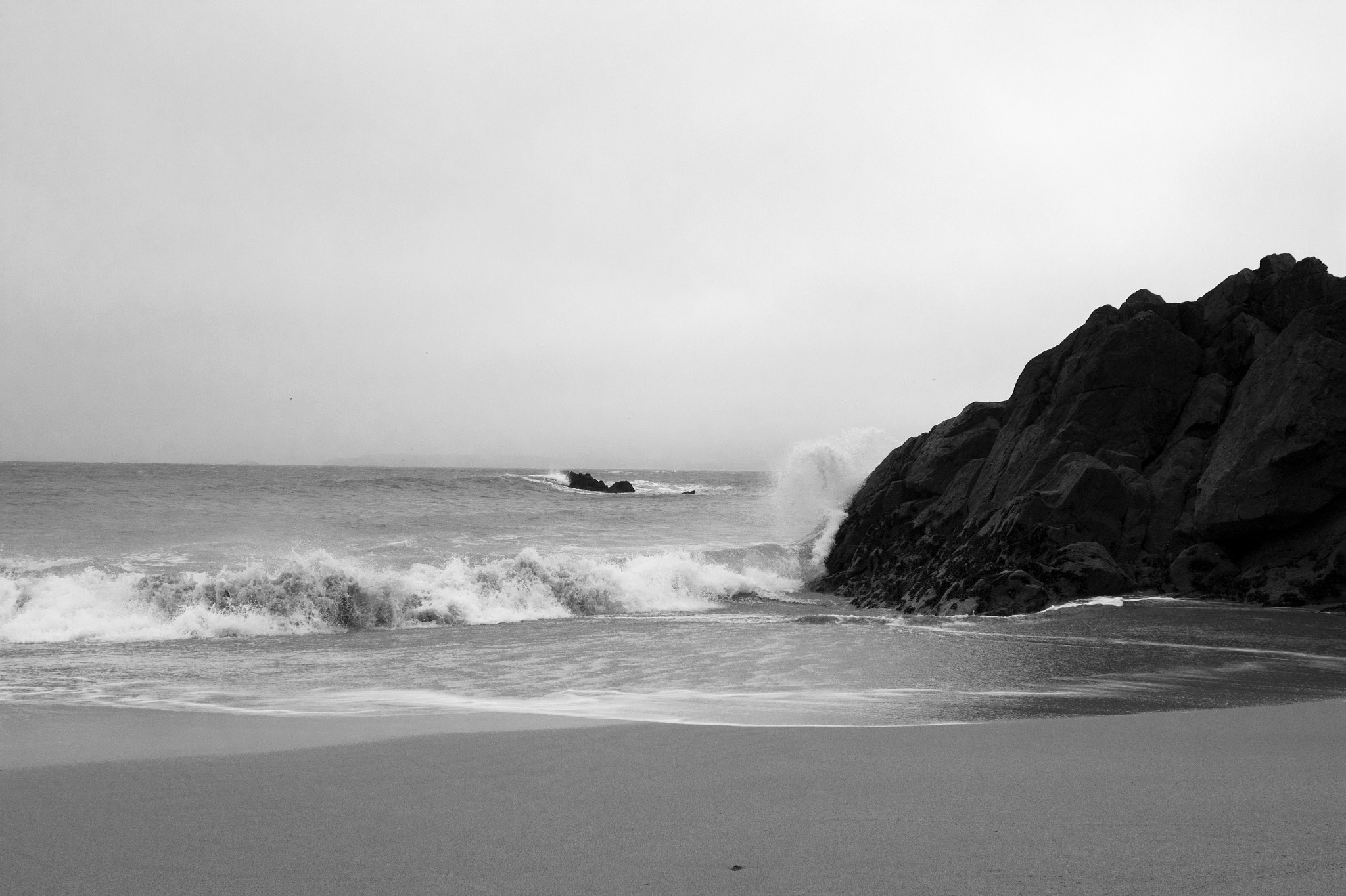 Canon EOS 7D Mark II + Canon EF 20mm F2.8 USM sample photo. St ives wave photography