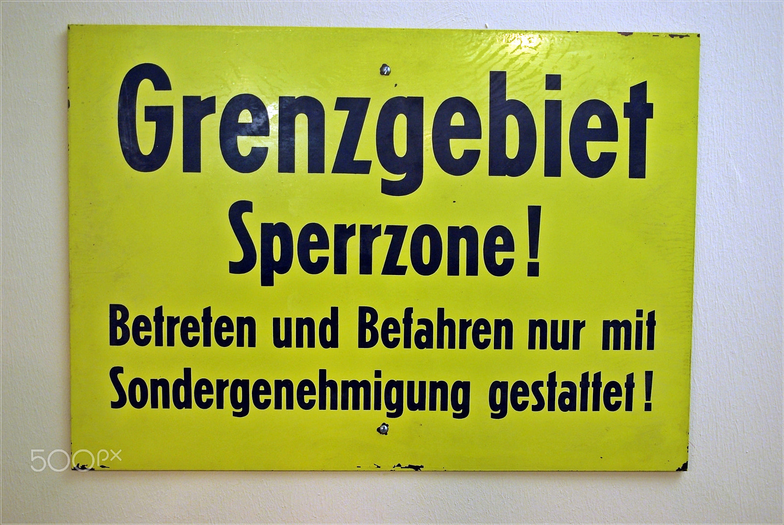 Pentax K200D + Sigma 17-70mm F2.8-4.5 DC Macro sample photo. Former border crossing helmstedt, germany photography