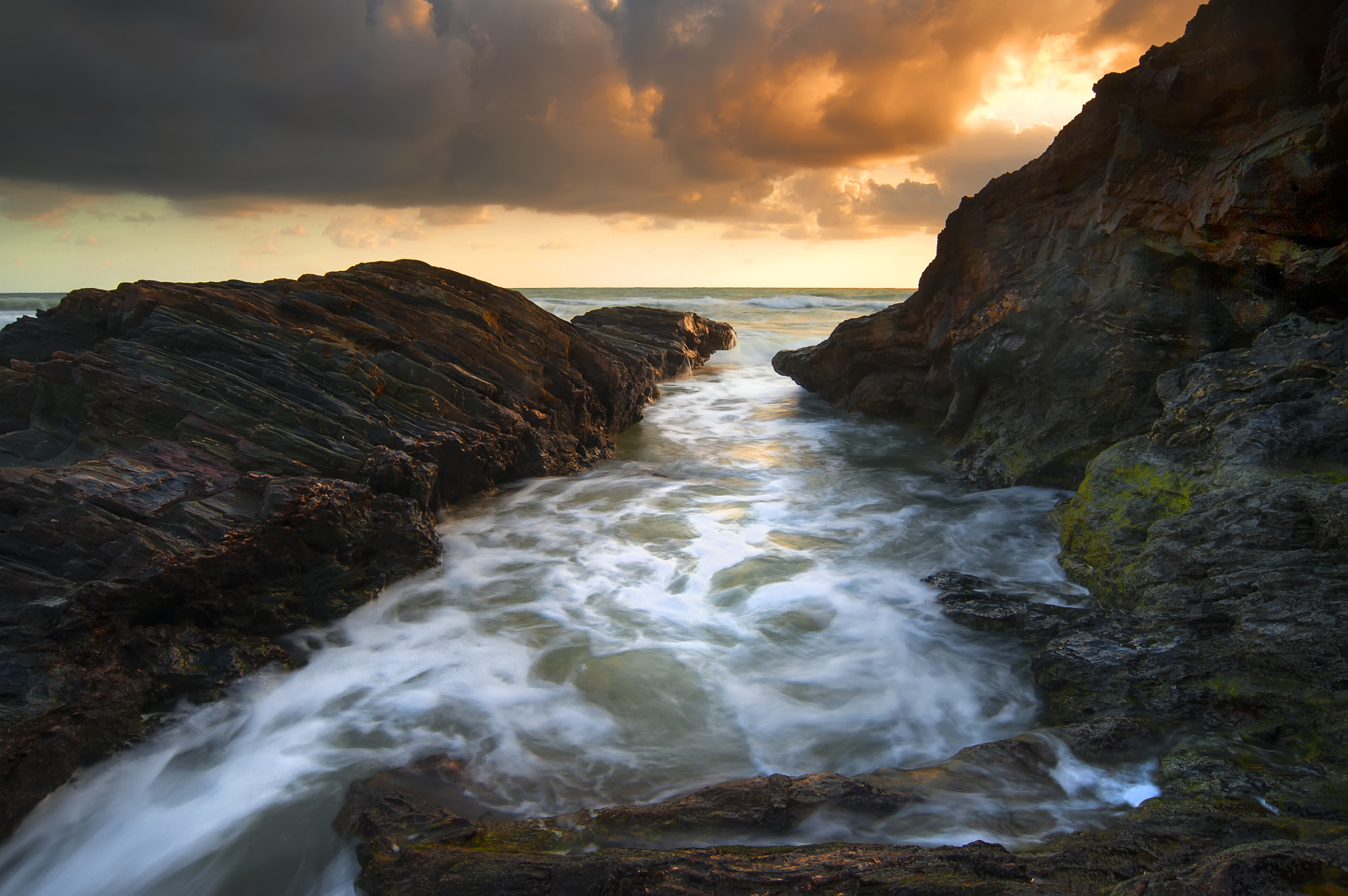 Nikon D3 sample photo. Morning rage with orange sunrise photography