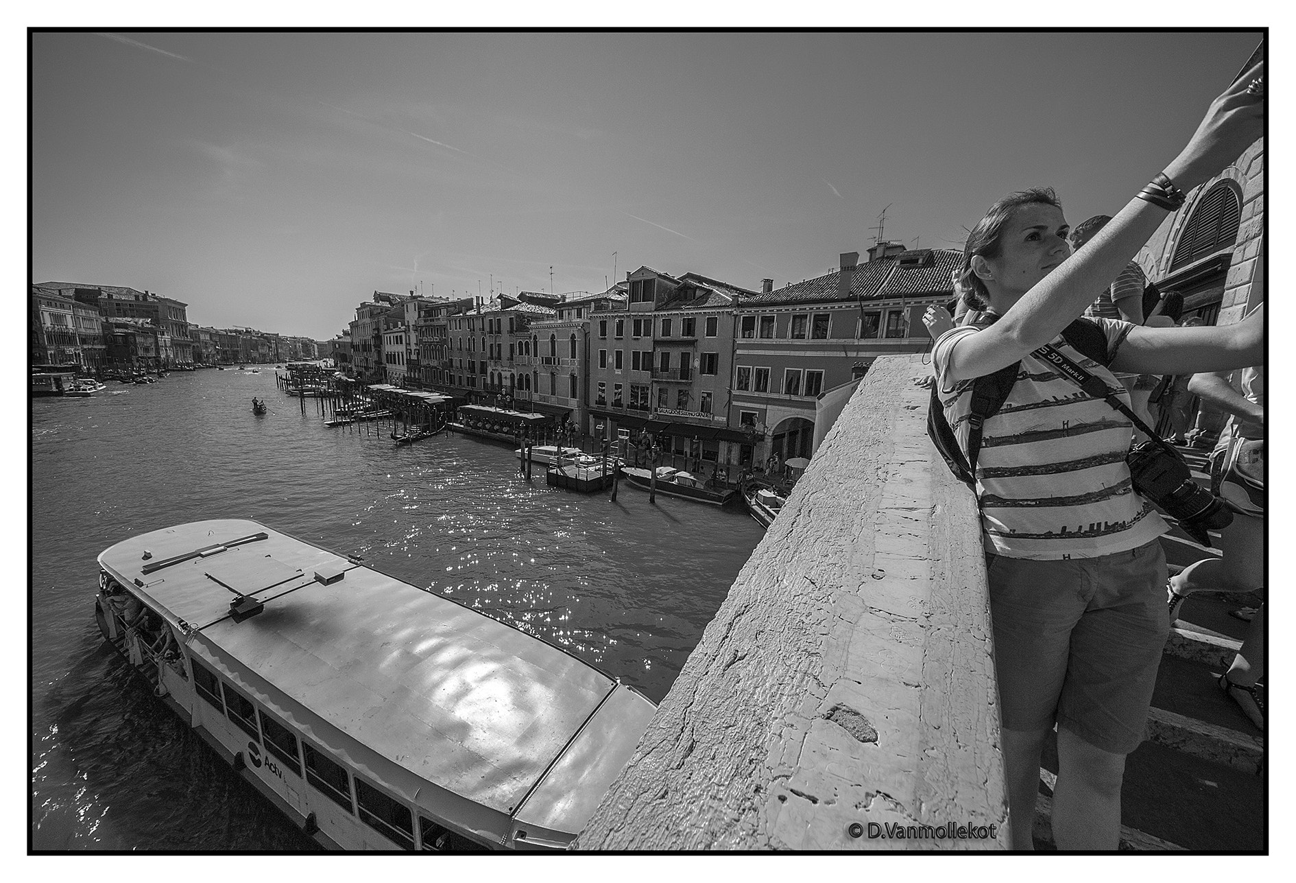 Sigma 8-16mm F4.5-5.6 DC HSM sample photo. Venise b/w photography