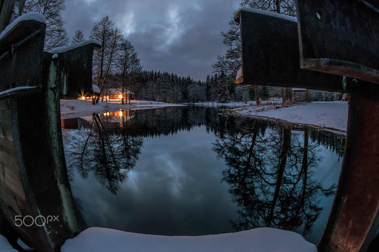 Nikon D5300 + Samyang 8mm F3.5 Aspherical IF MC Fisheye sample photo. Sweden mirror photography