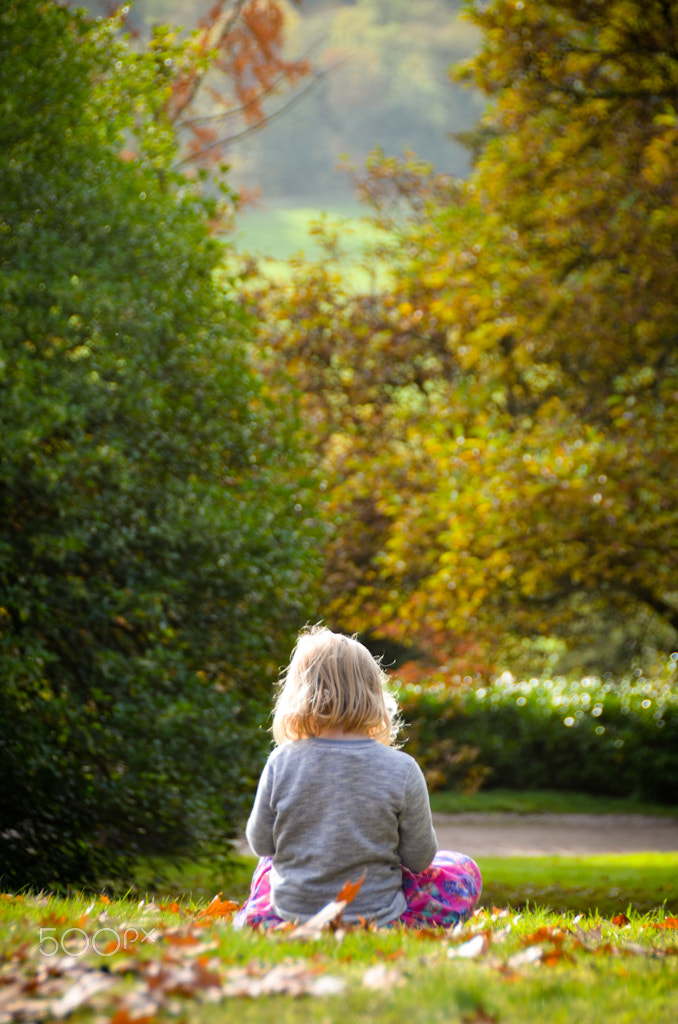 Nikon D5100 + IX-Nikkor 60-180mm f/4.5-5.6 sample photo. A moment alone photography