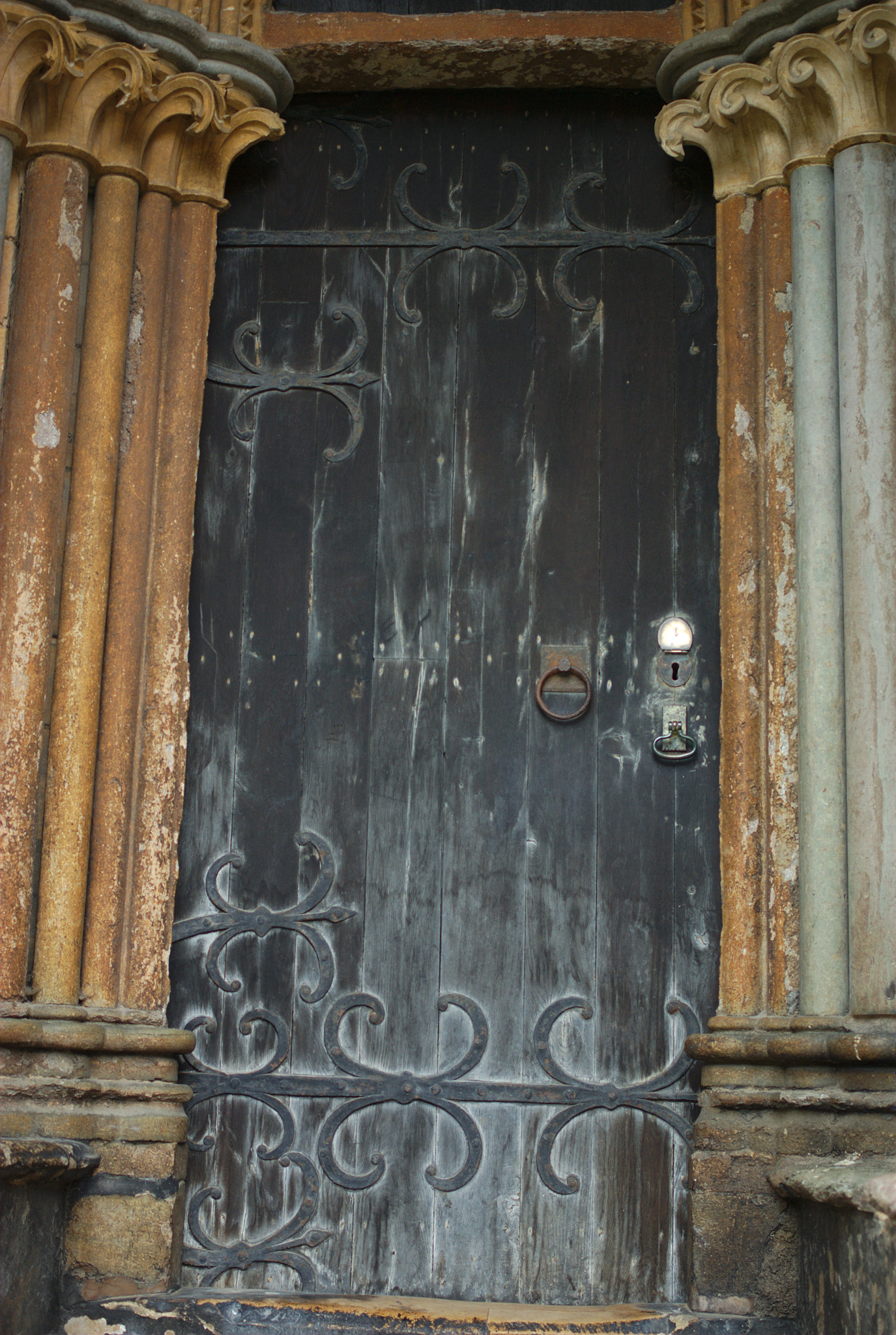 Pentax K10D sample photo. Cathedral door photography