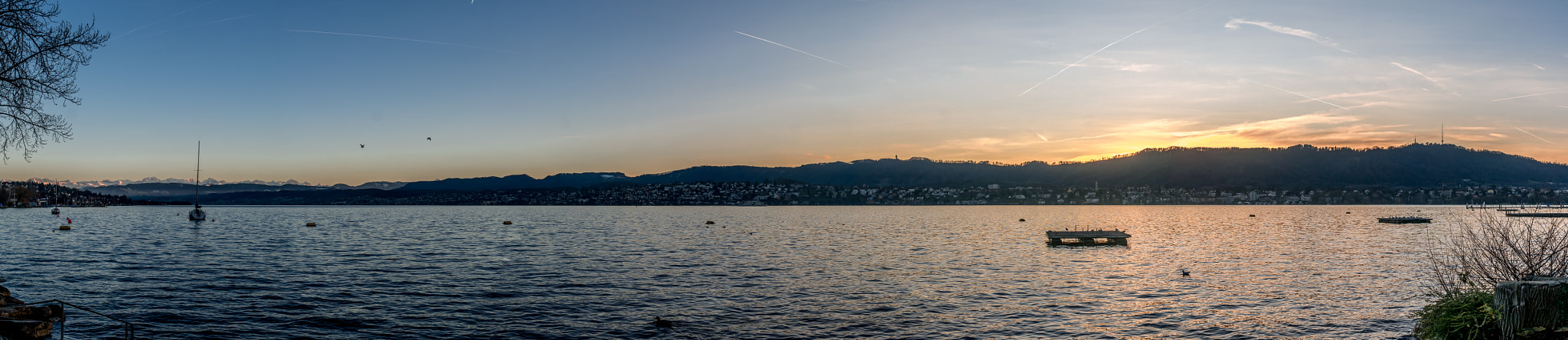 Panasonic Lumix DMC-GX7 + Sigma 30mm F2.8 DN Art sample photo. Zurich lake, uetliberg and the alps from zürihorn photography