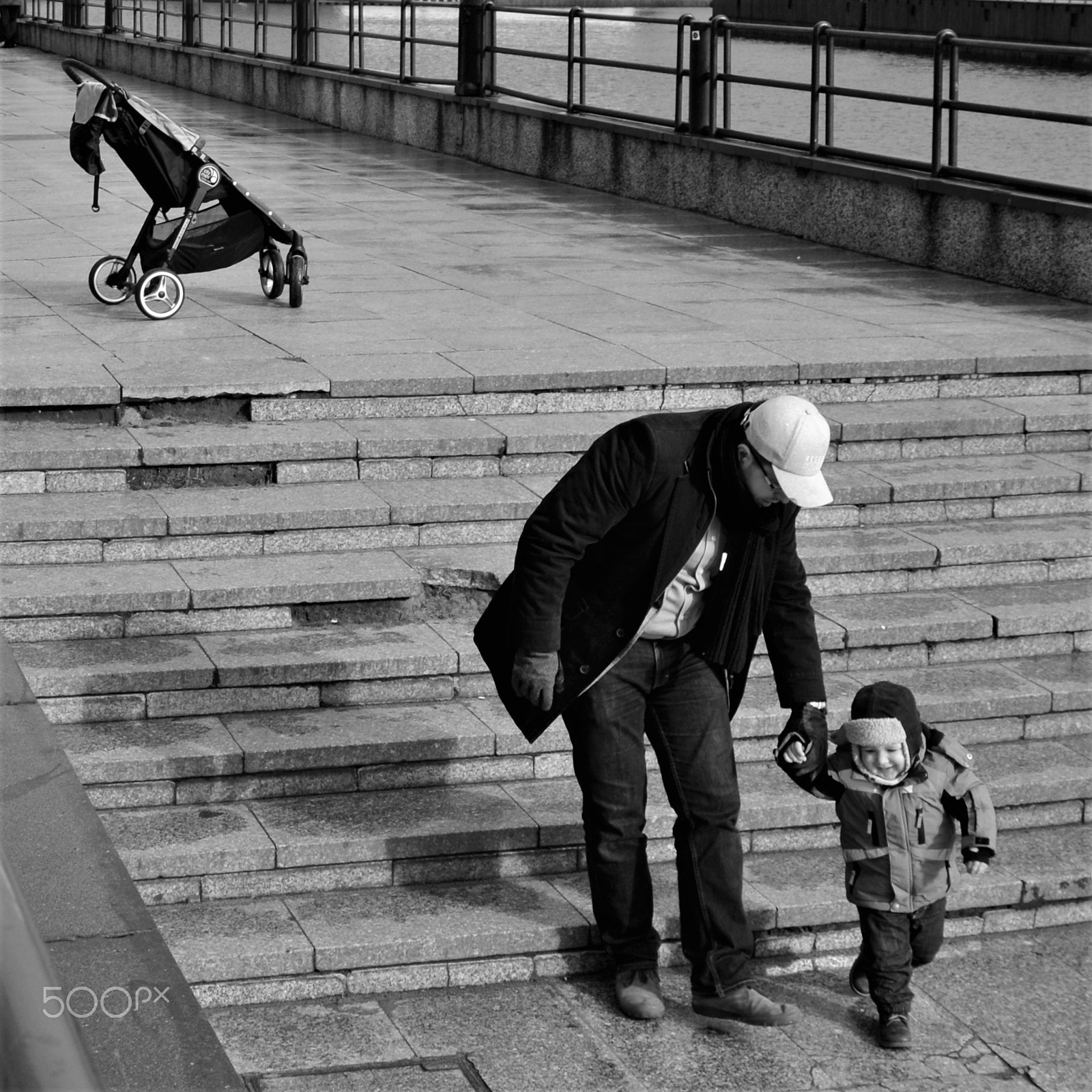 Sigma 17-70mm F2.8-4 DC Macro OS HSM | C sample photo. Stairs of life﻿ photography