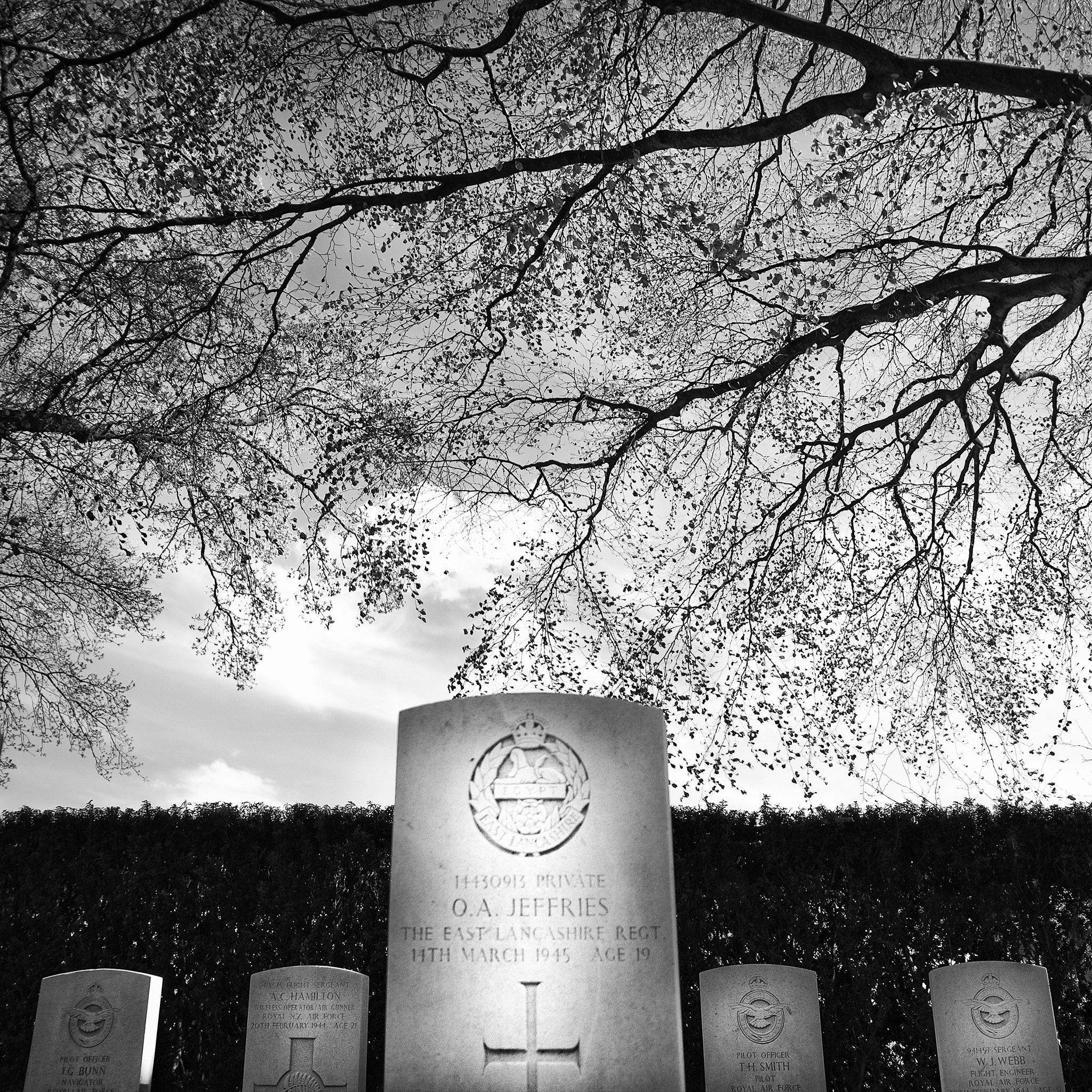 Sigma 17-70mm F2.8-4.5 DC Macro Asp. IF sample photo. War grave photography