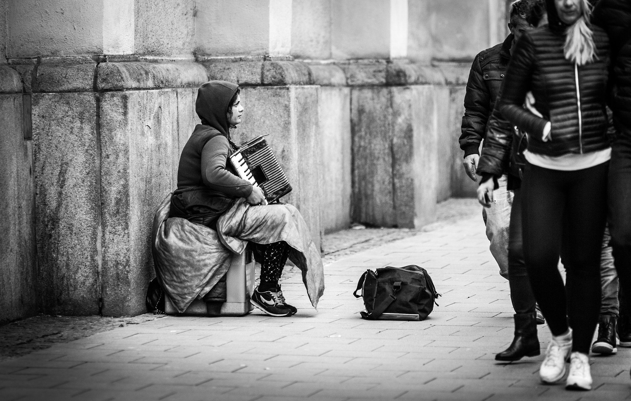 Canon EF 16-35mm F4L IS USM sample photo. Black and white... photography