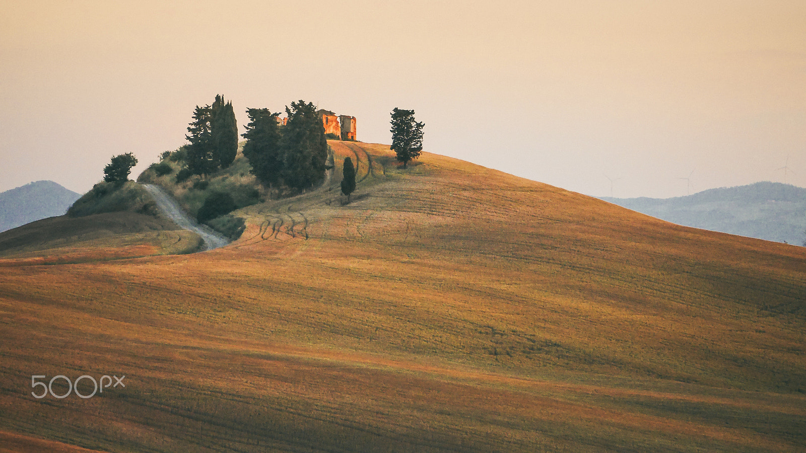 LUMIX G VARIO 45-150/F4.0-5.6 sample photo. Rural tuscany photography
