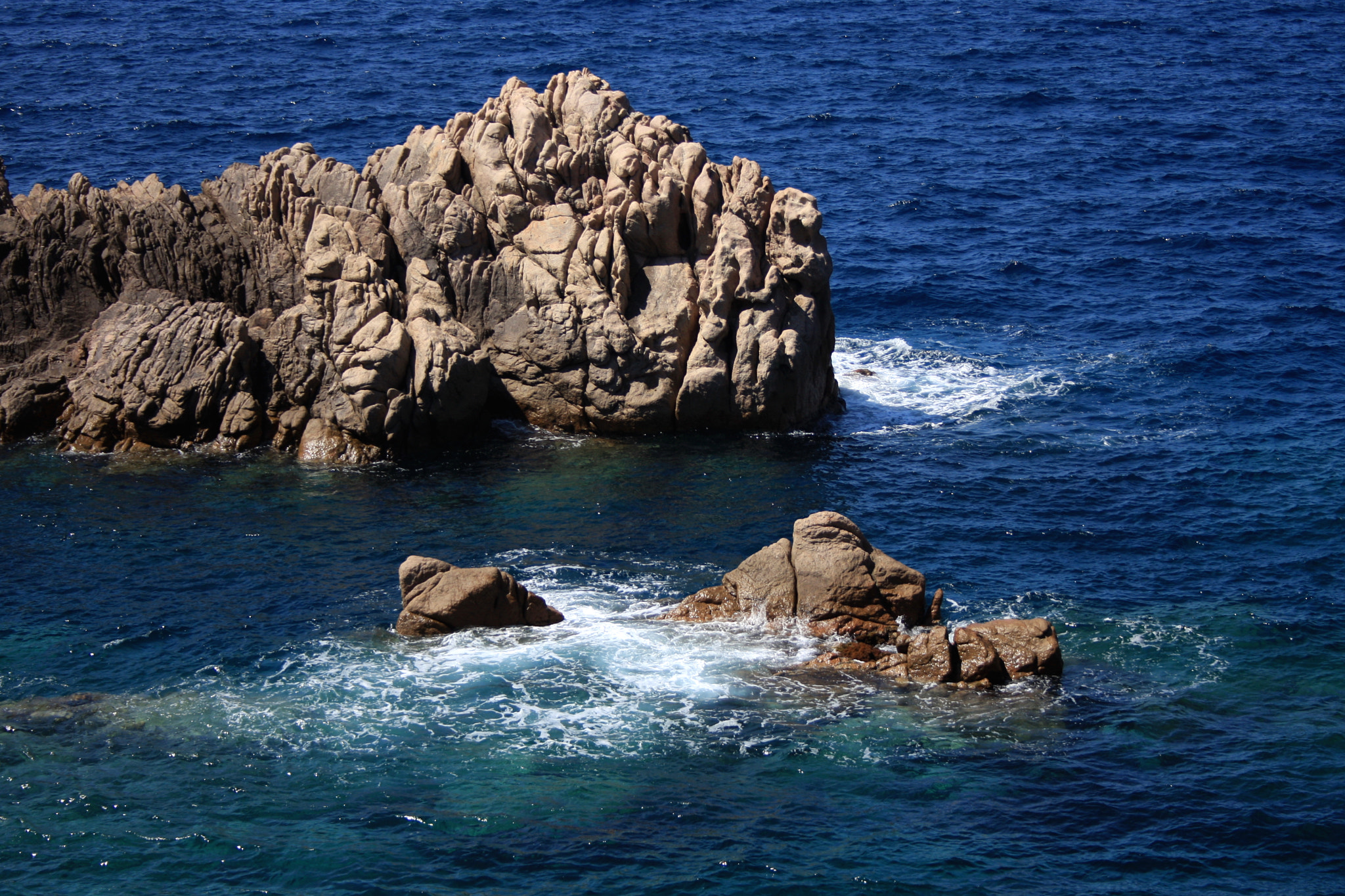 Canon EF-S 18-55mm F3.5-5.6 sample photo. Barrier photography