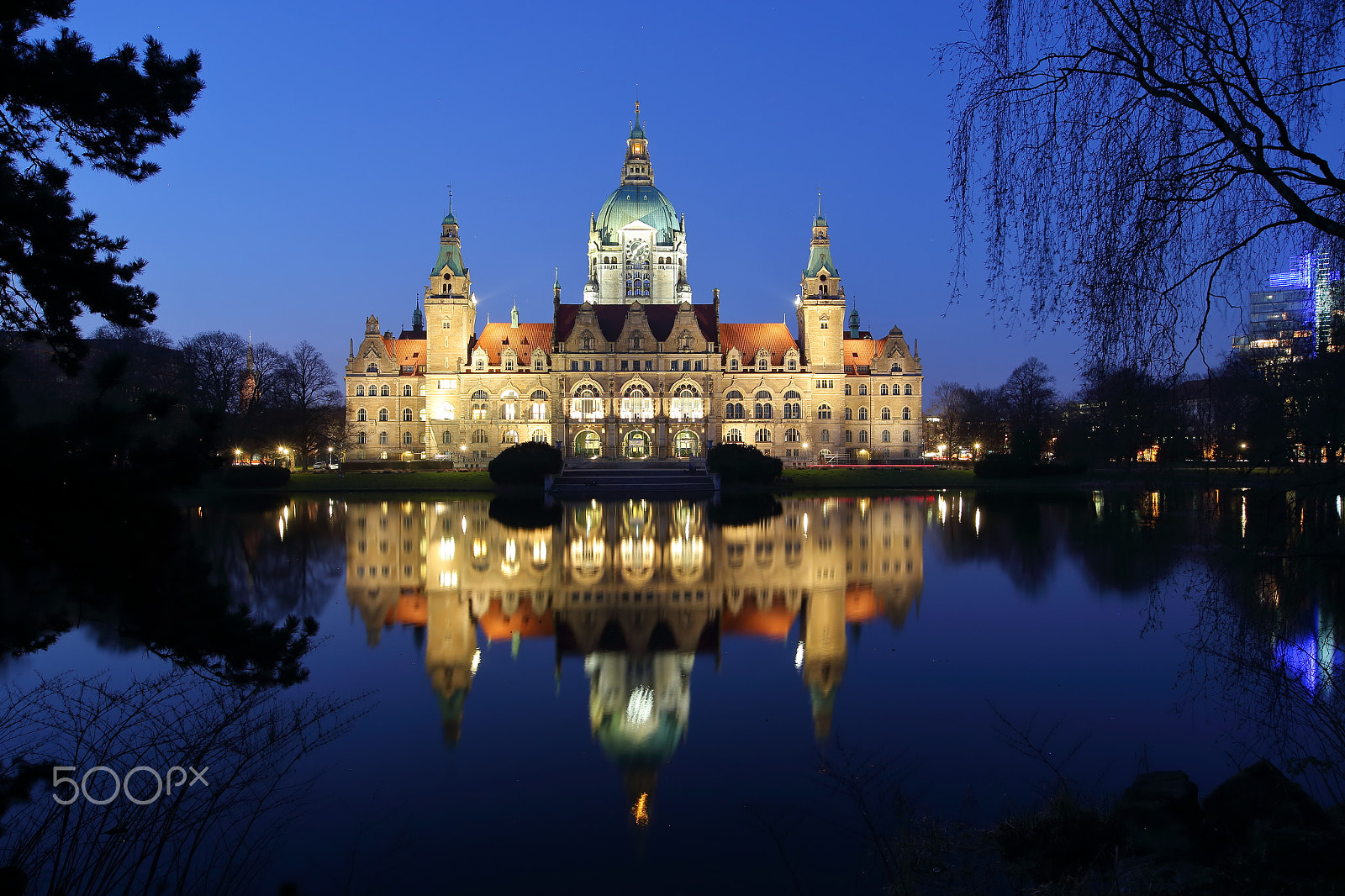 Canon EOS-1D C sample photo. Hannover ratusha big photography