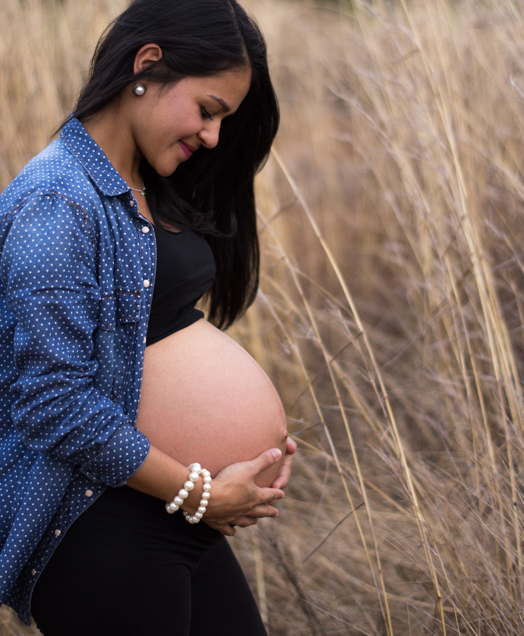 Pentax K-3 II + Pentax smc DA 50mm F1.8 sample photo. Maternity session photography