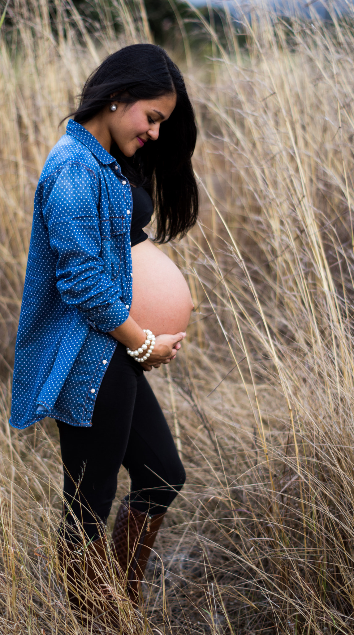 Pentax K-3 II + Pentax smc DA 50mm F1.8 sample photo. Maternity session photography