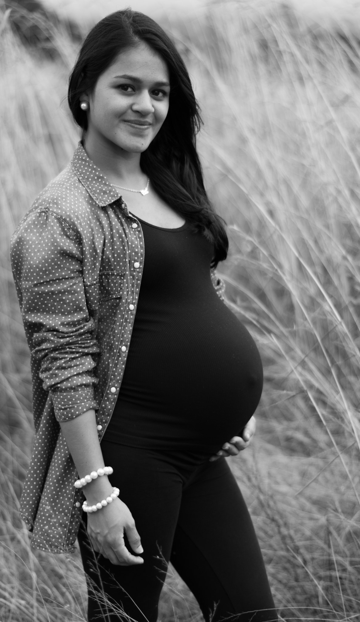 Pentax K-3 II + Pentax smc DA 50mm F1.8 sample photo. Maternity session photography
