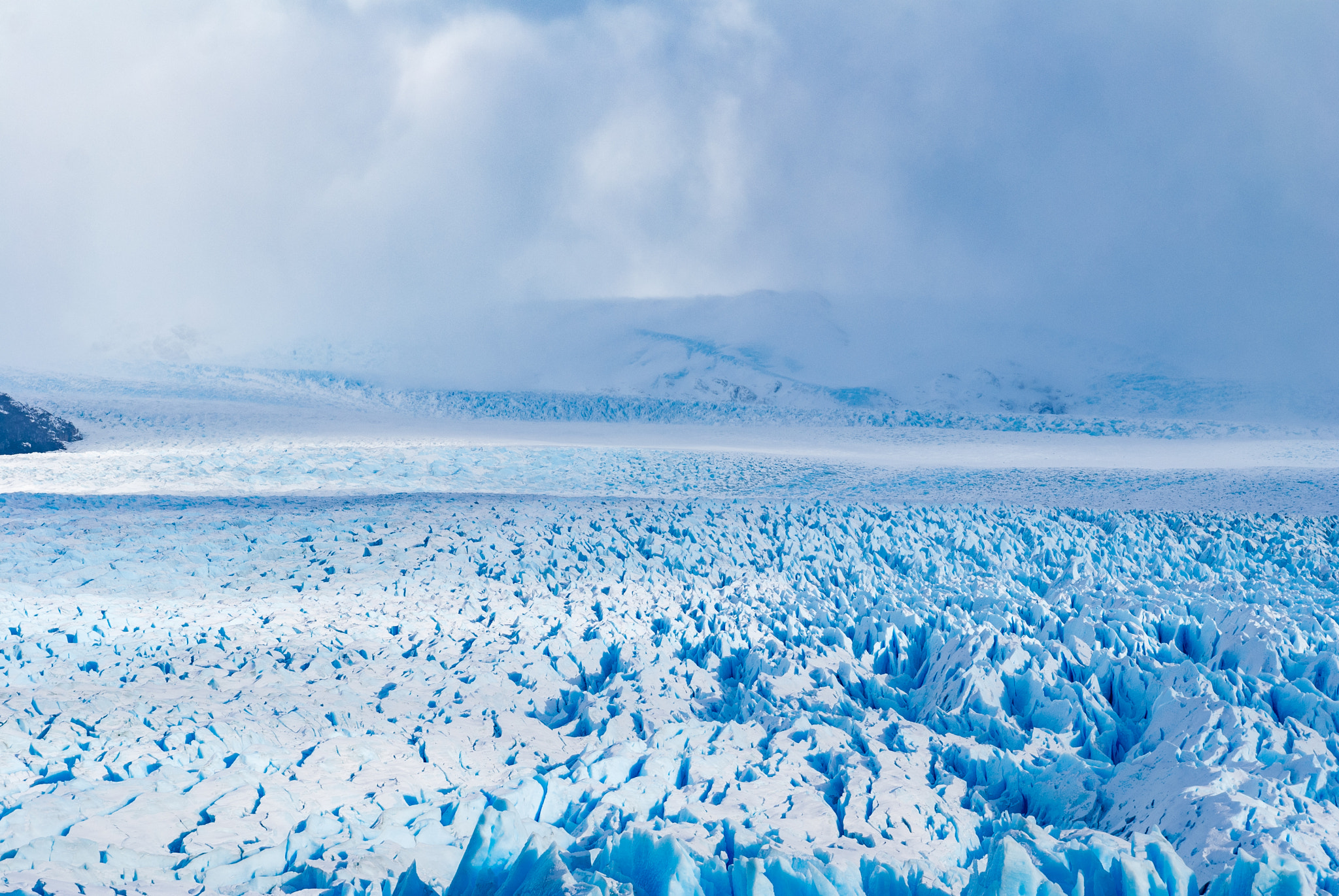 Sony Alpha DSLR-A300 + Sigma 17-70mm F2.8-4 DC Macro HSM sample photo. Perito moreno infinito photography