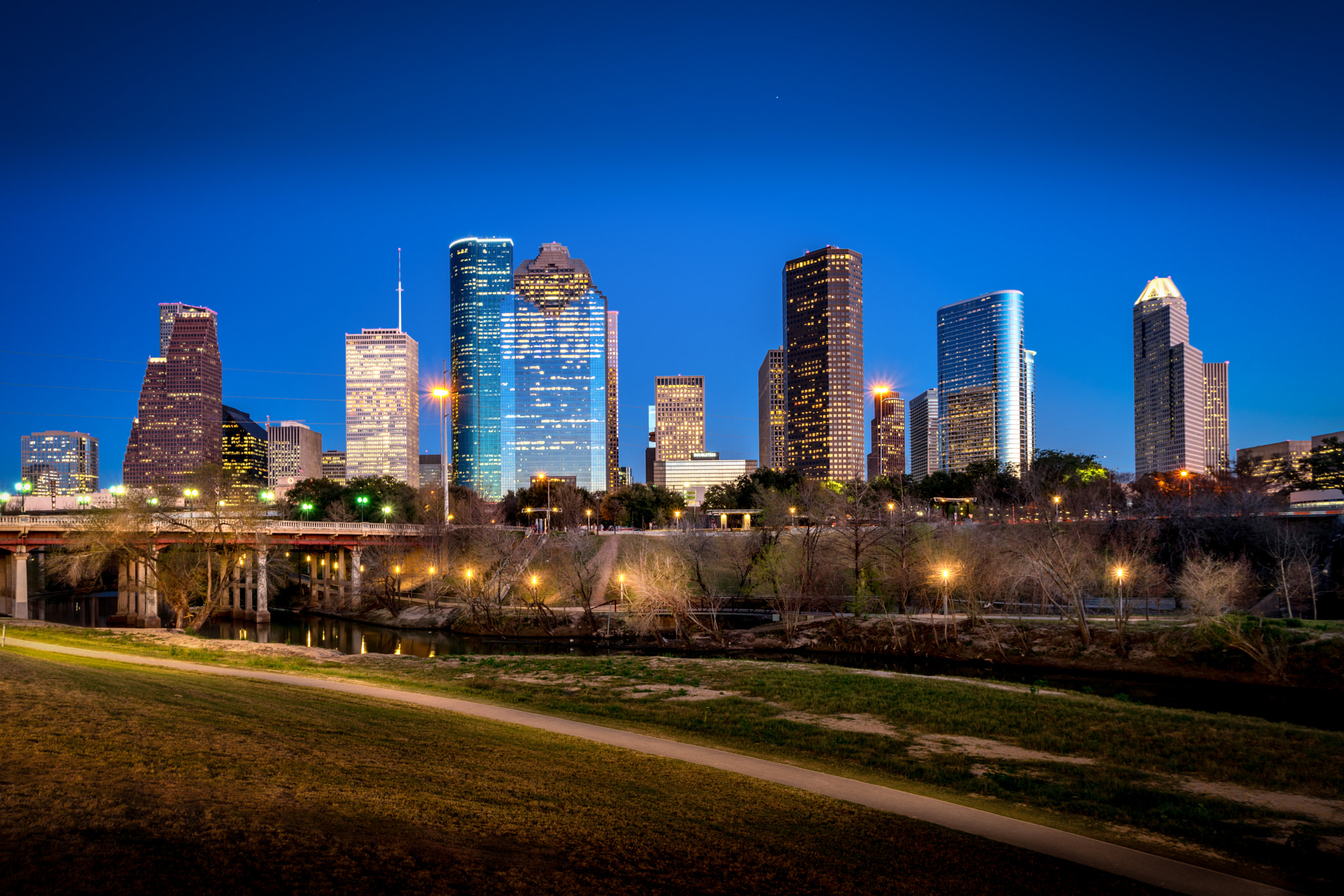 Sony a7R II + Canon EF 17-40mm F4L USM sample photo. Houston, texas downtown photography