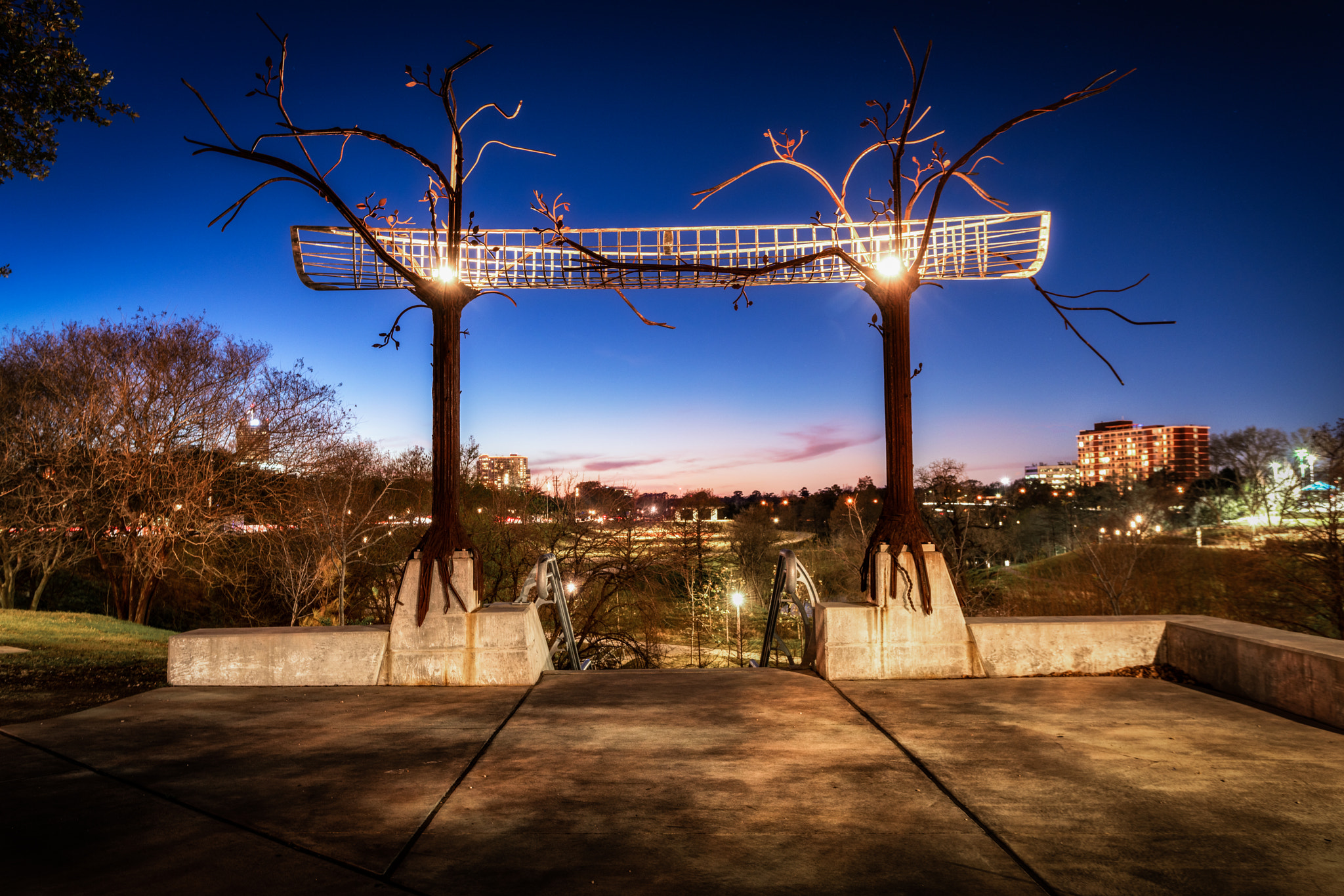 Sony a7R II + Canon EF 17-40mm F4L USM sample photo. Buffalo bayou stairway - houston, texas photography