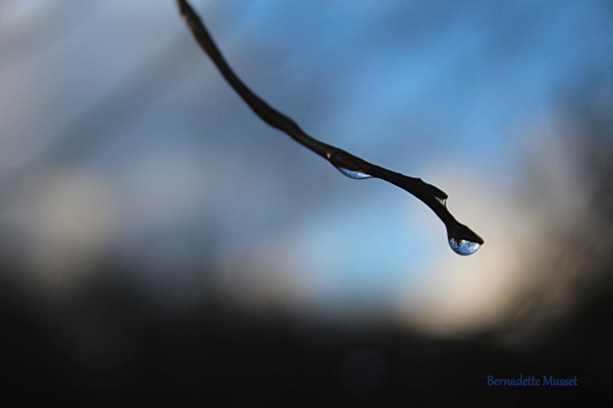 Canon EF-S 18-55mm F3.5-5.6 sample photo. Drop sky dark clouds photography